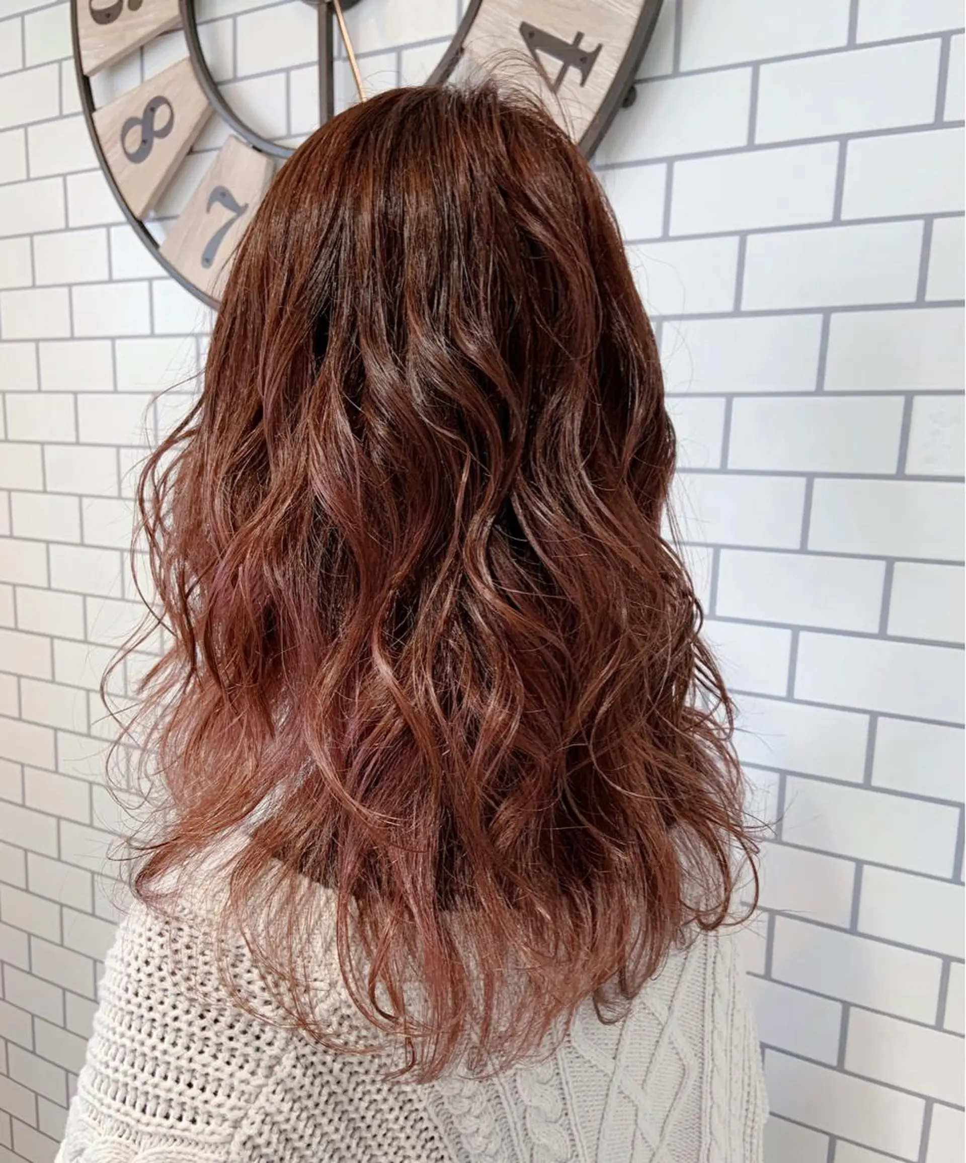 セミロング カラー ヘアアレンジ ブリーチ イルミナカラー ルビー rita atelier 【リタ】所属・韓国hair🦋 Nanaのヘアスタイル