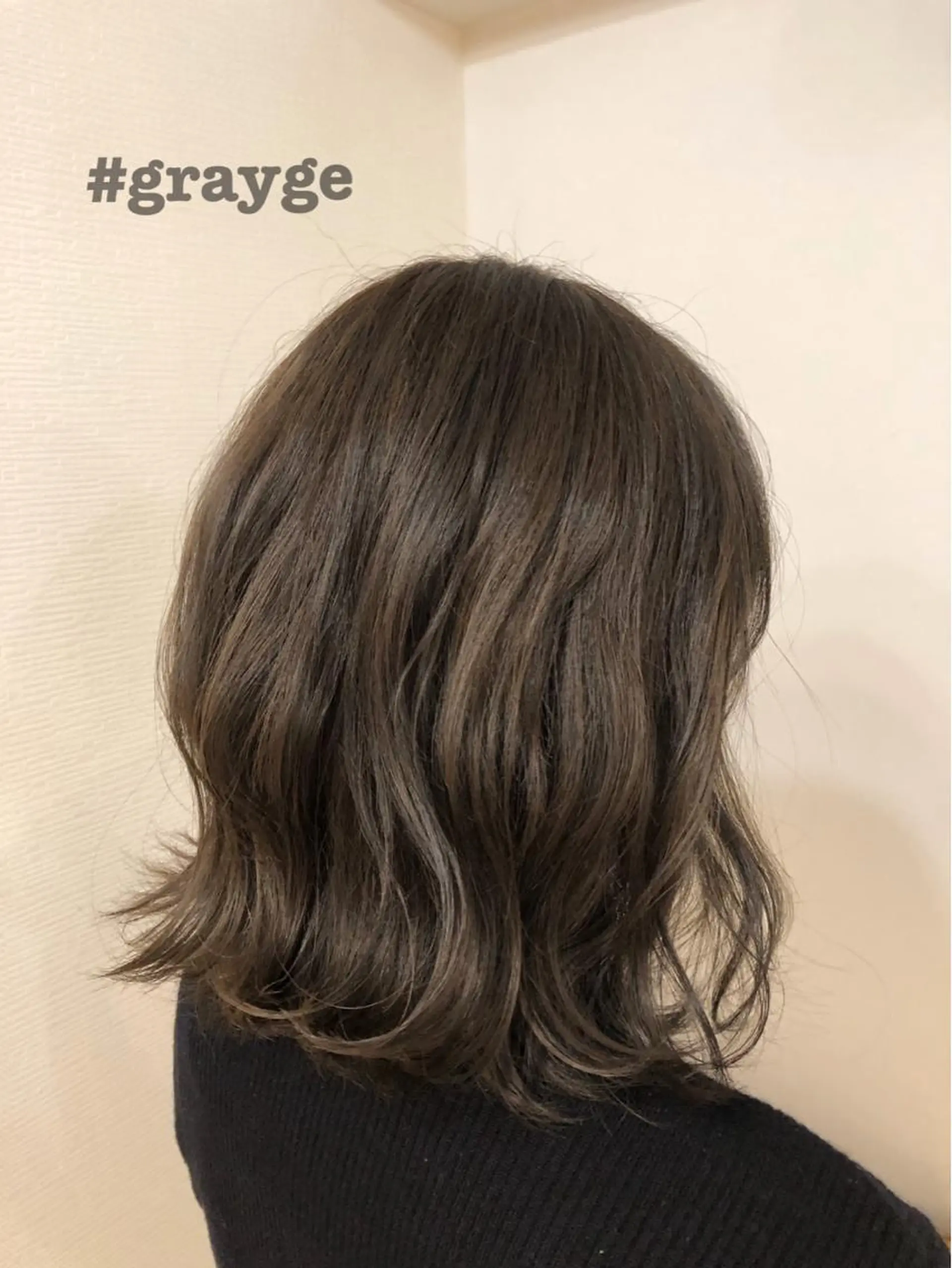 ミディアム カラー アッシュ 透明感カラー グレージュ ラベンダーカラー 🤍中野 レオ🤍のヘアスタイル