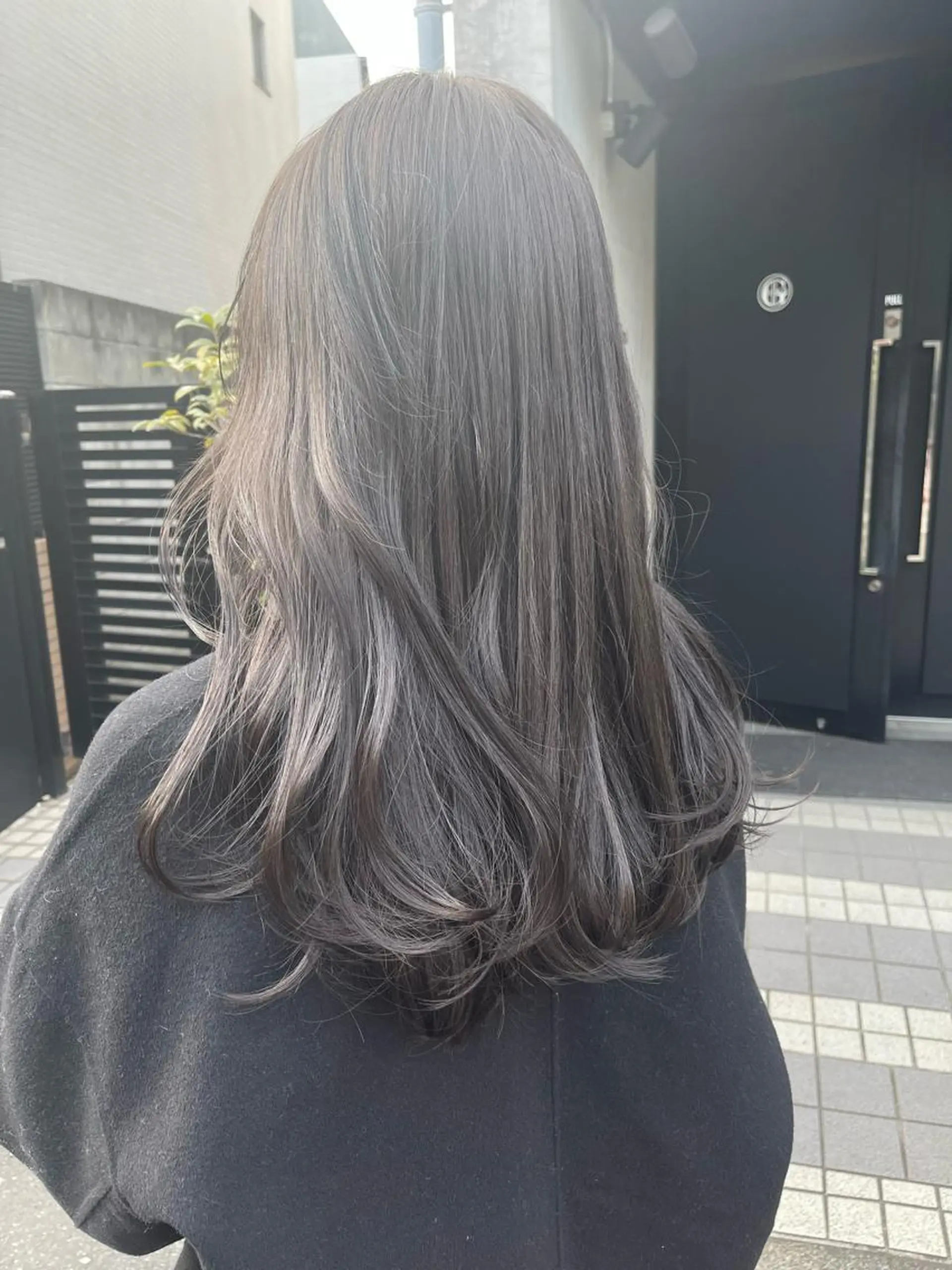 ロング カラー グレージュ ヘアカラー トリートメント ヘッドスパ ヘアセット ラベンダー/レイヤー カット🤎mamiのヘアスタイル
