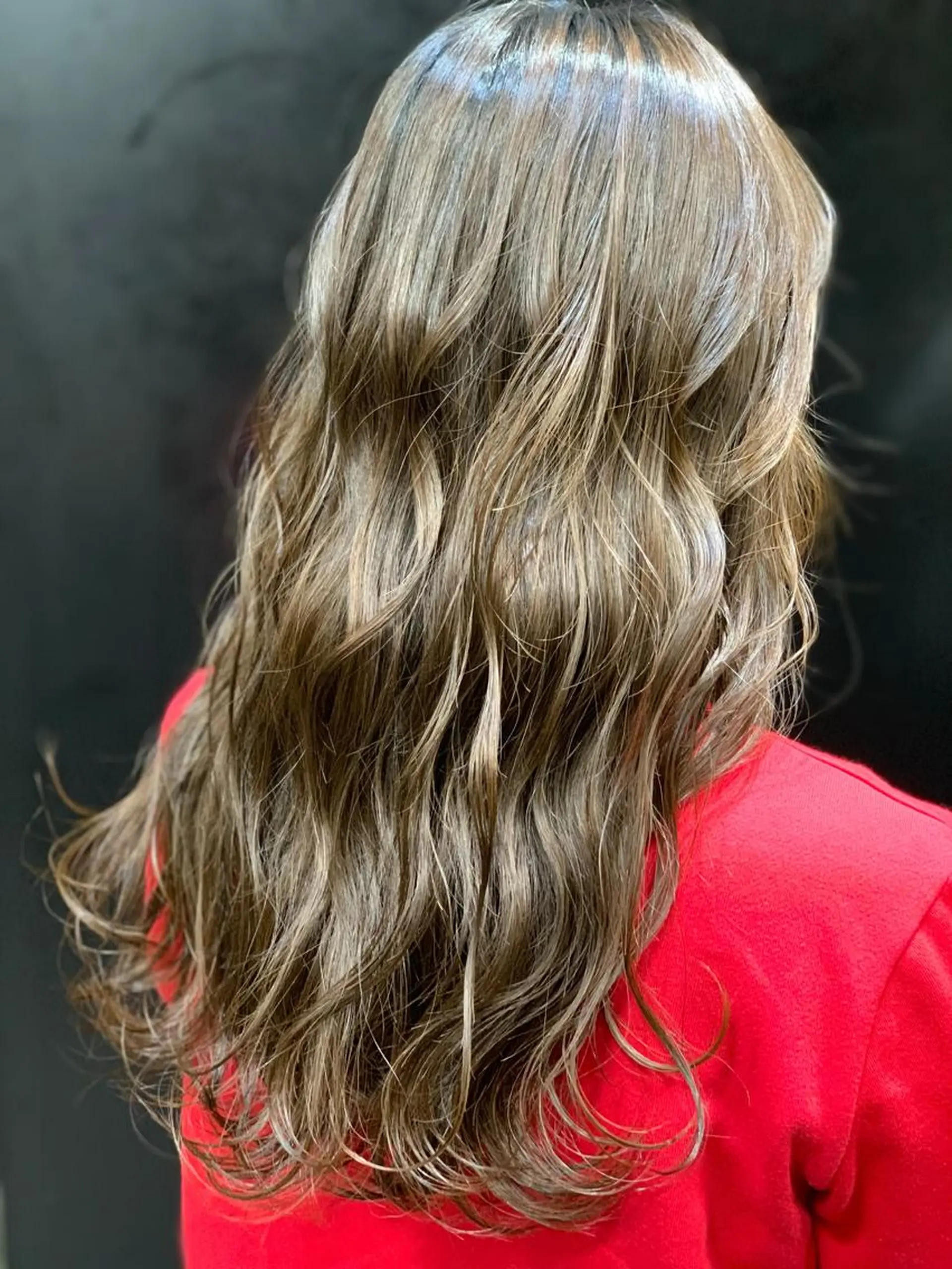 ロング カラー 平 ちひろのヘアスタイル