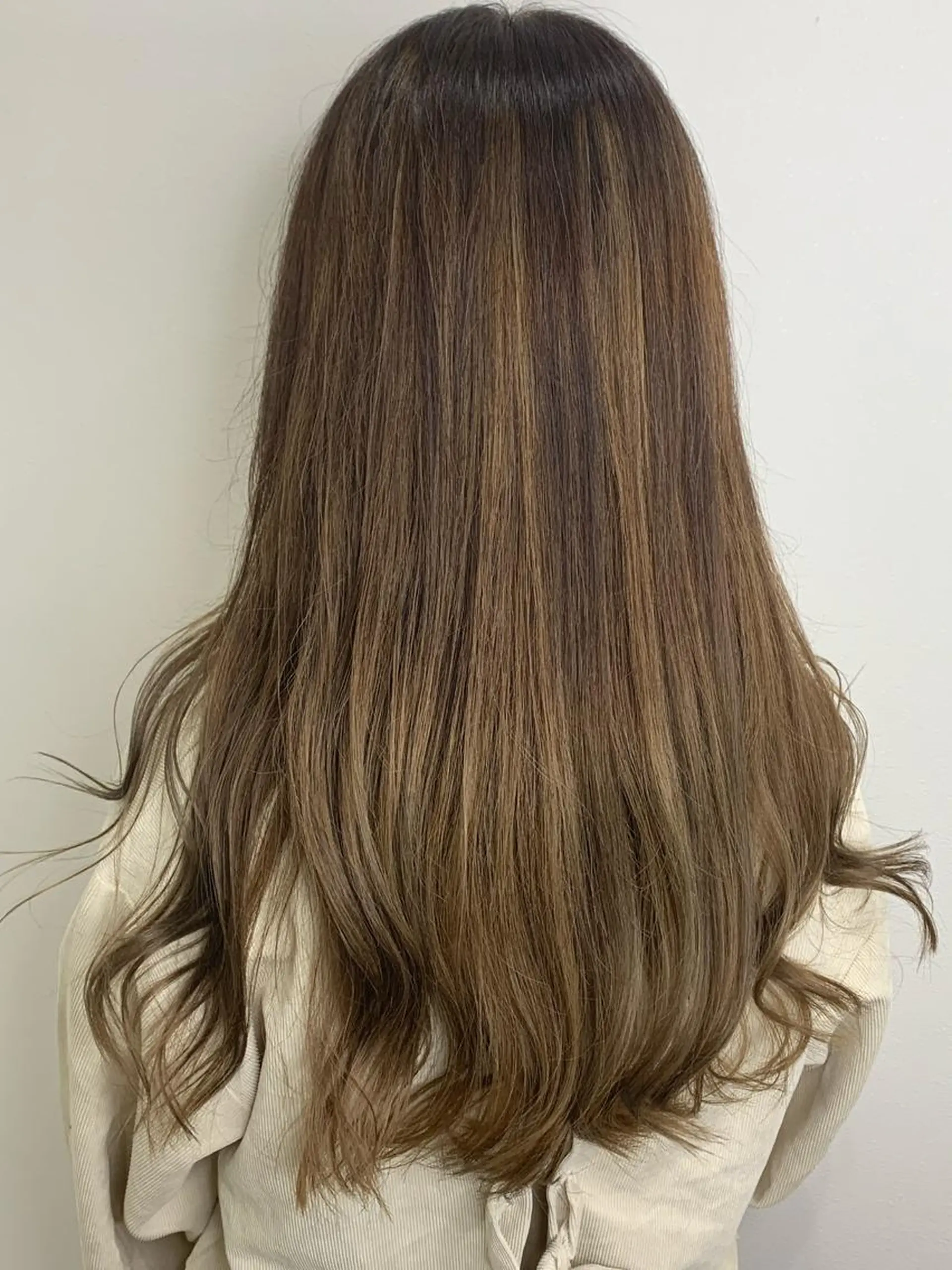 ロング カラー ハイライトカラー ハイライト 中本 達也のヘアスタイル