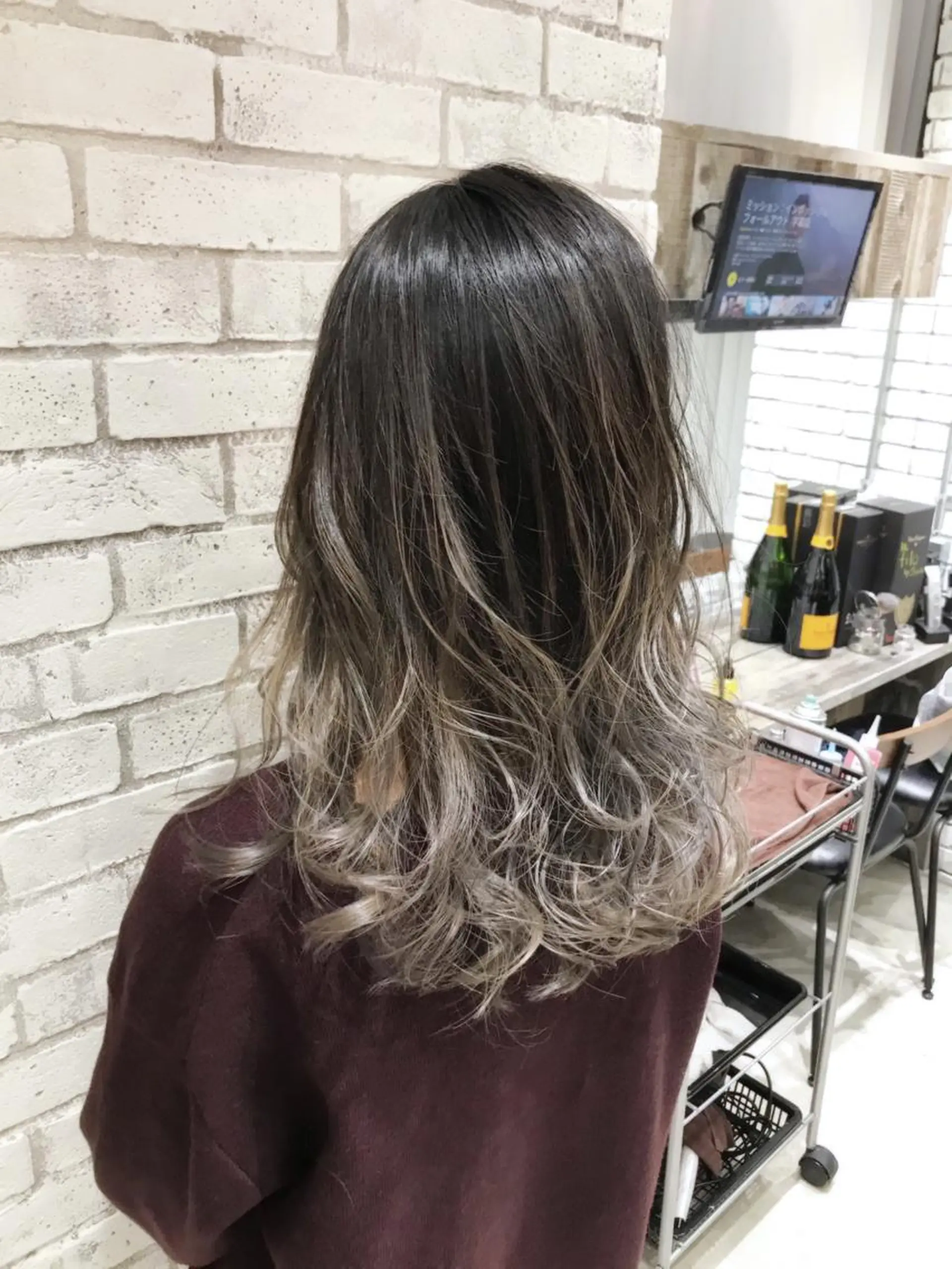 セミロング カラー パーマ ヘアアレンジ メンズ キッズ ネイル マツエク・マツパ カット ヘアカラー トリートメント バレイヤージュ🌱 渡邉悟🌱のヘアスタイル