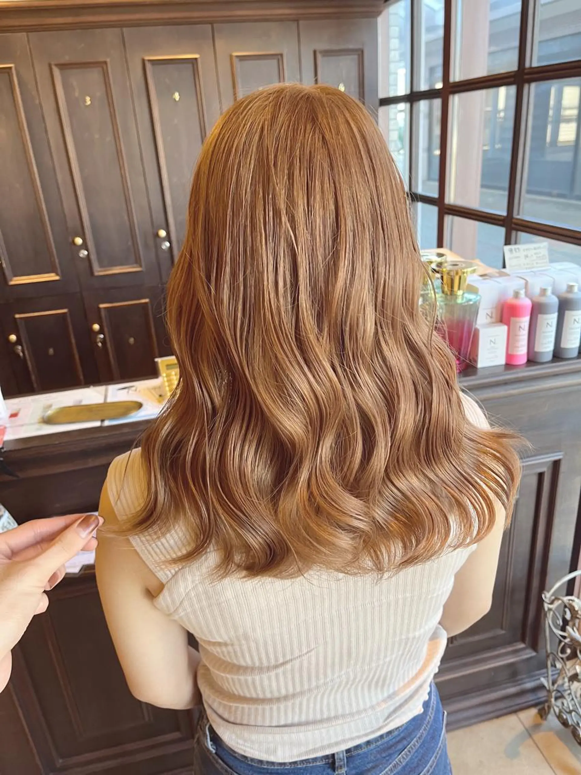 セミロング ヘアカラー 🧡ミルクティー/ レイヤー🧡ショウナのヘアスタイル