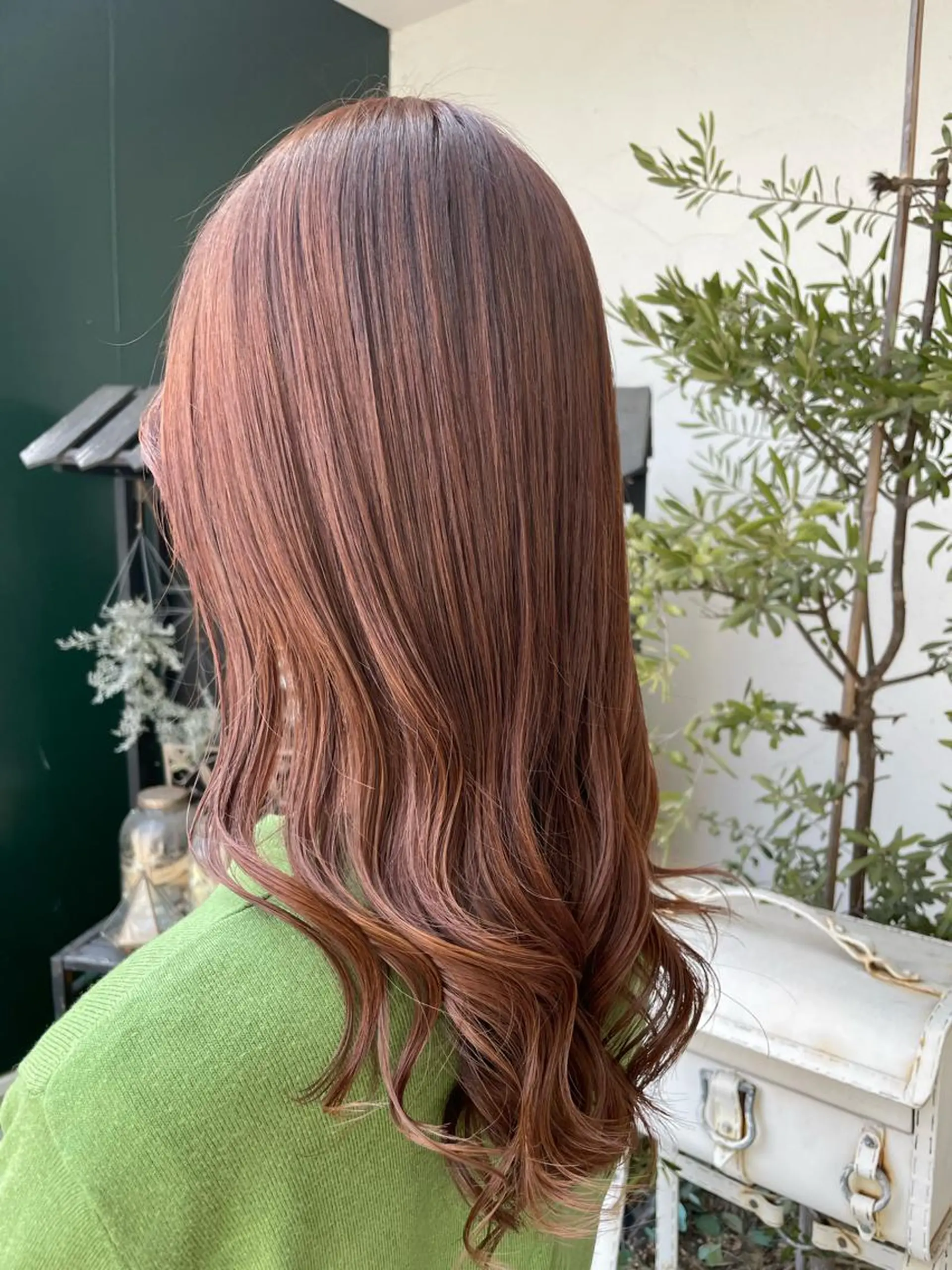 セミロング カット ヘアカラー COEUR所属・山下 襟華のヘアスタイル