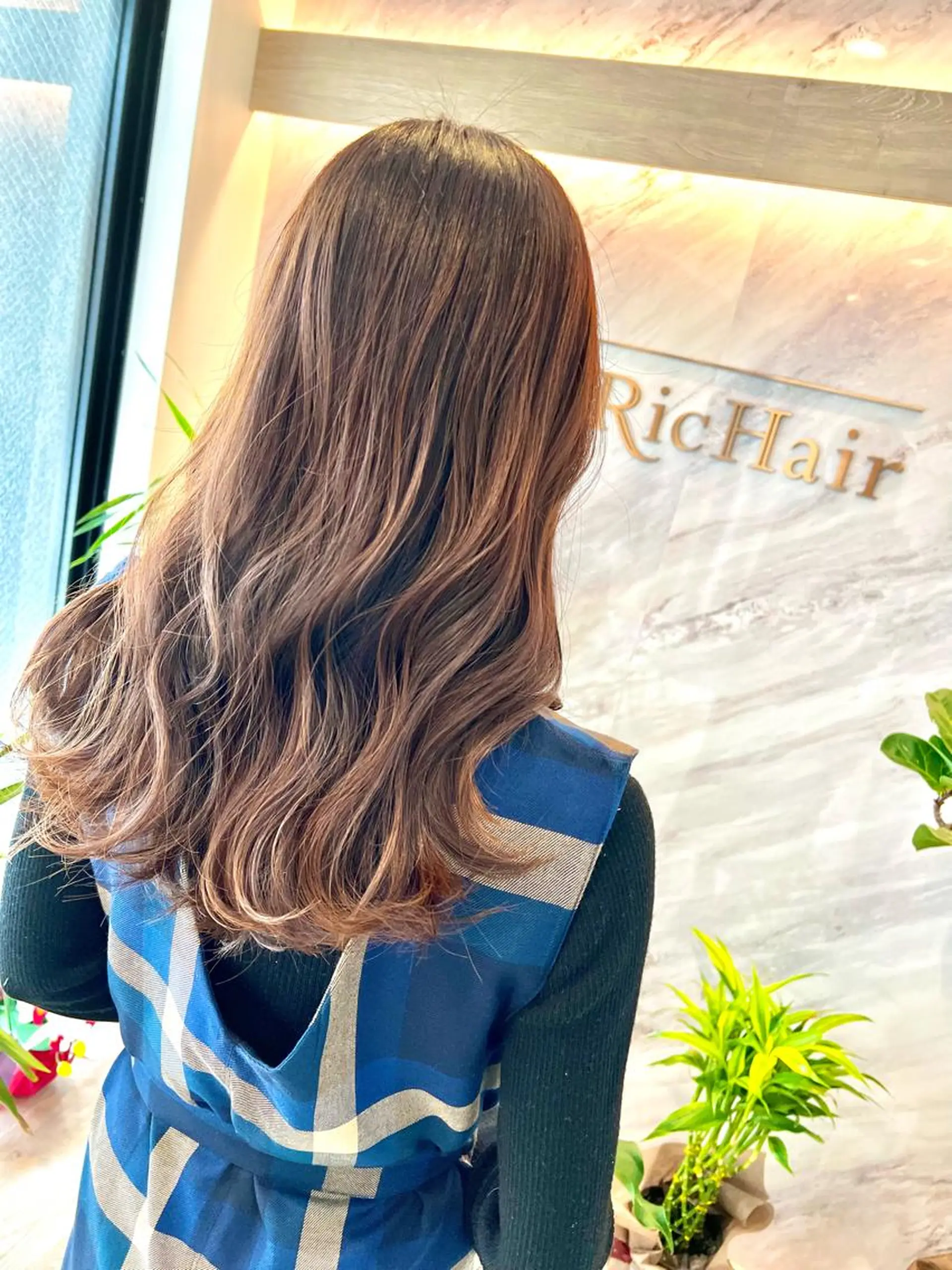 ミディアム 韓国風ヘア オルチャンヘア カット ヘアカラー トリートメント ブリーチ毛に縮毛矯正 ✨カラー✨山田 正幸のヘアスタイル
