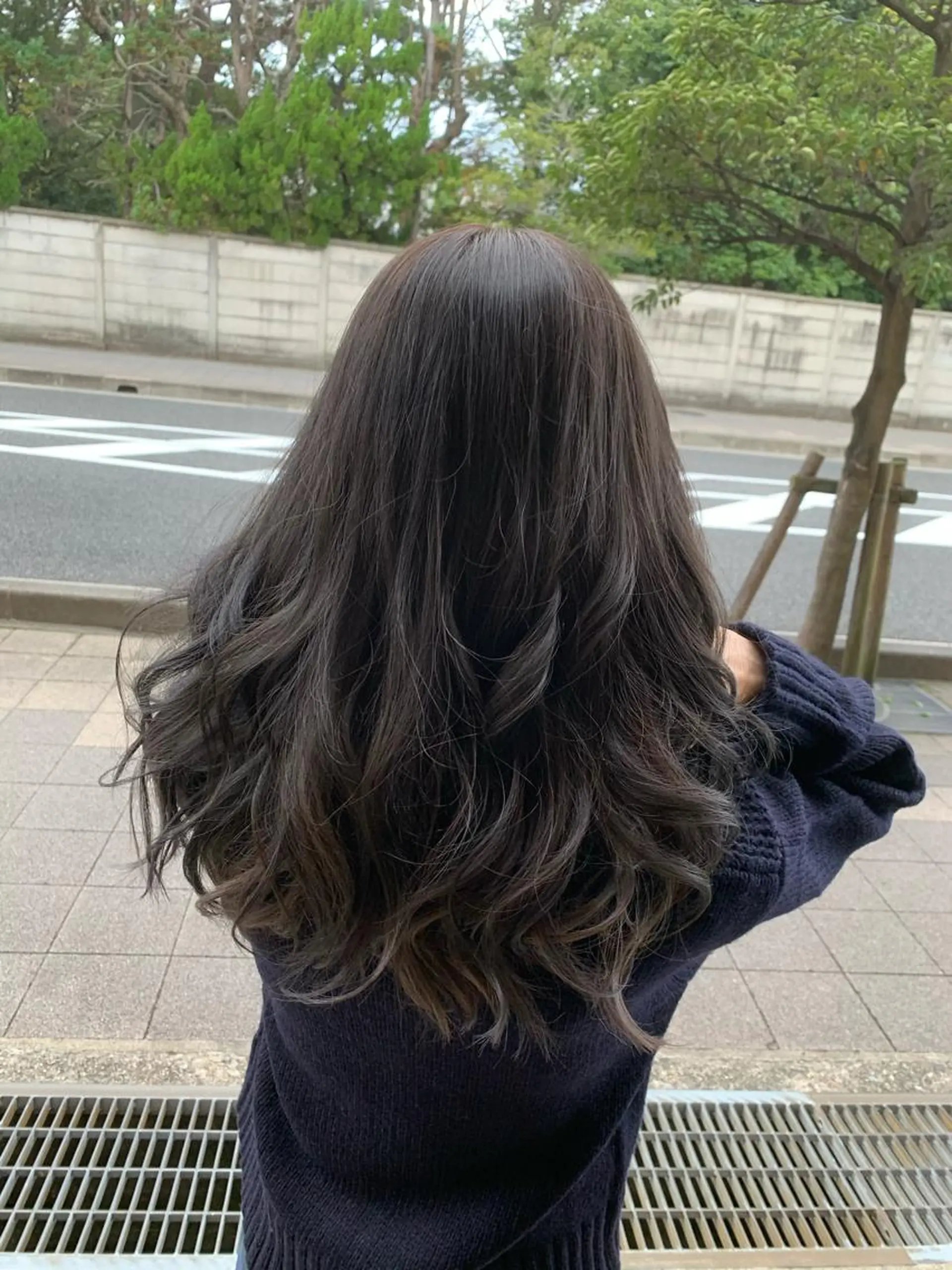 セミロング カット ヘアカラー 縮毛矯正 トリートメント リンネ 甲東園のヘアスタイル