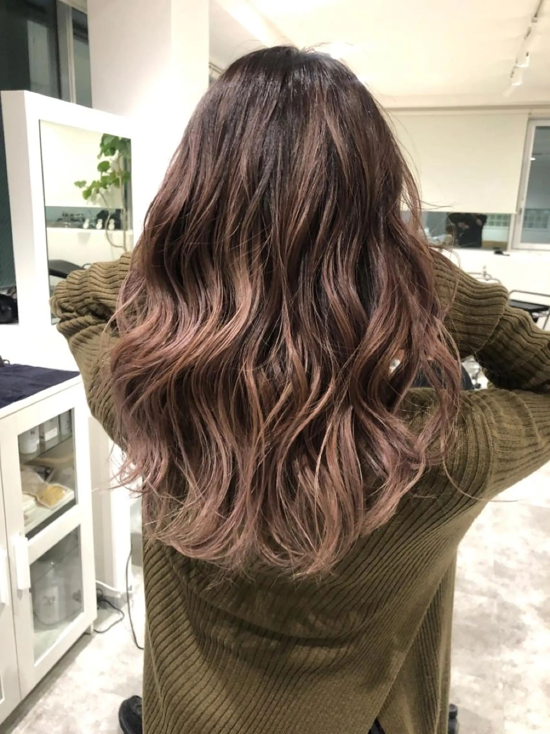 ミディアム カット ヘアカラー トリートメント JILBLAN京都 ショート/ハイライトのヘアスタイル