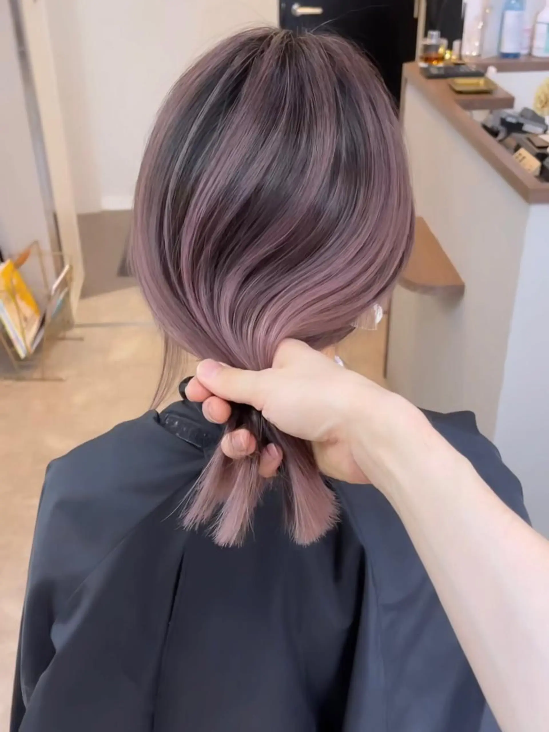 ショート カラー バレイヤージュ レイヤーカット AMI Hair Supply所属・Yusuke Aのヘアスタイル