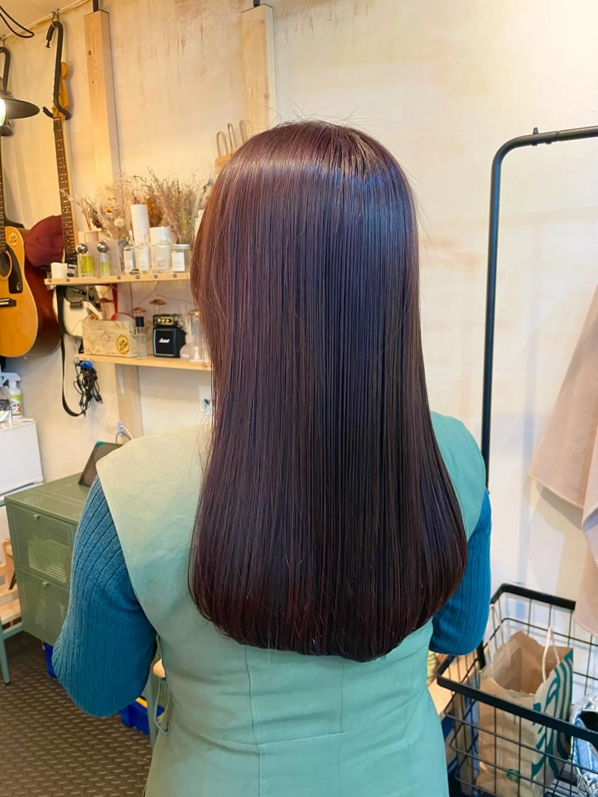 ロング カラー トリートメント カット ヘアカラー トリートメント SUN GLOW  サングロウ所属・ナカノメ トシアキのヘアスタイル