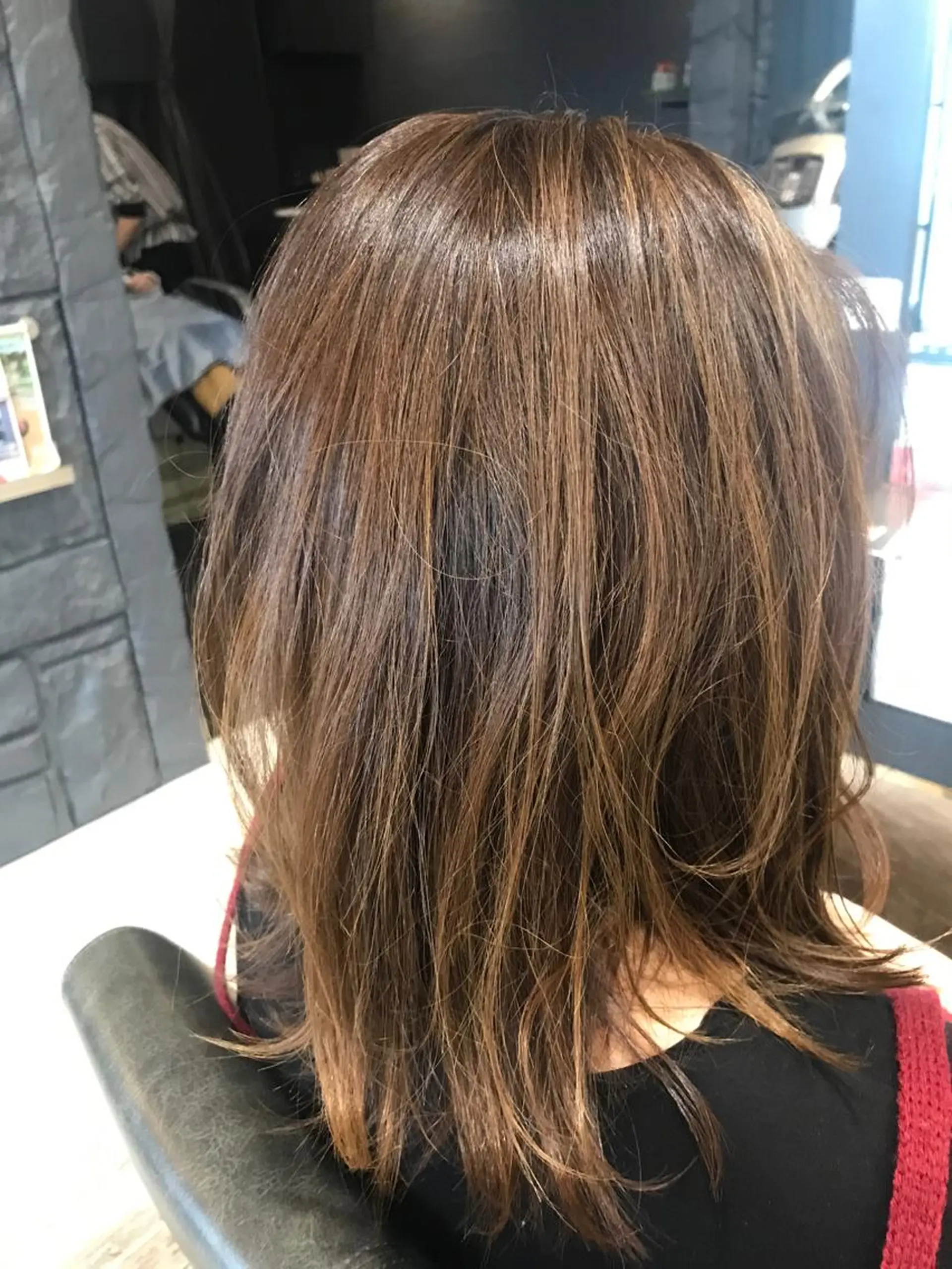 ミディアム カラー パーマ ハイライトカラー ハイライト 水原 恵莉香のヘアスタイル