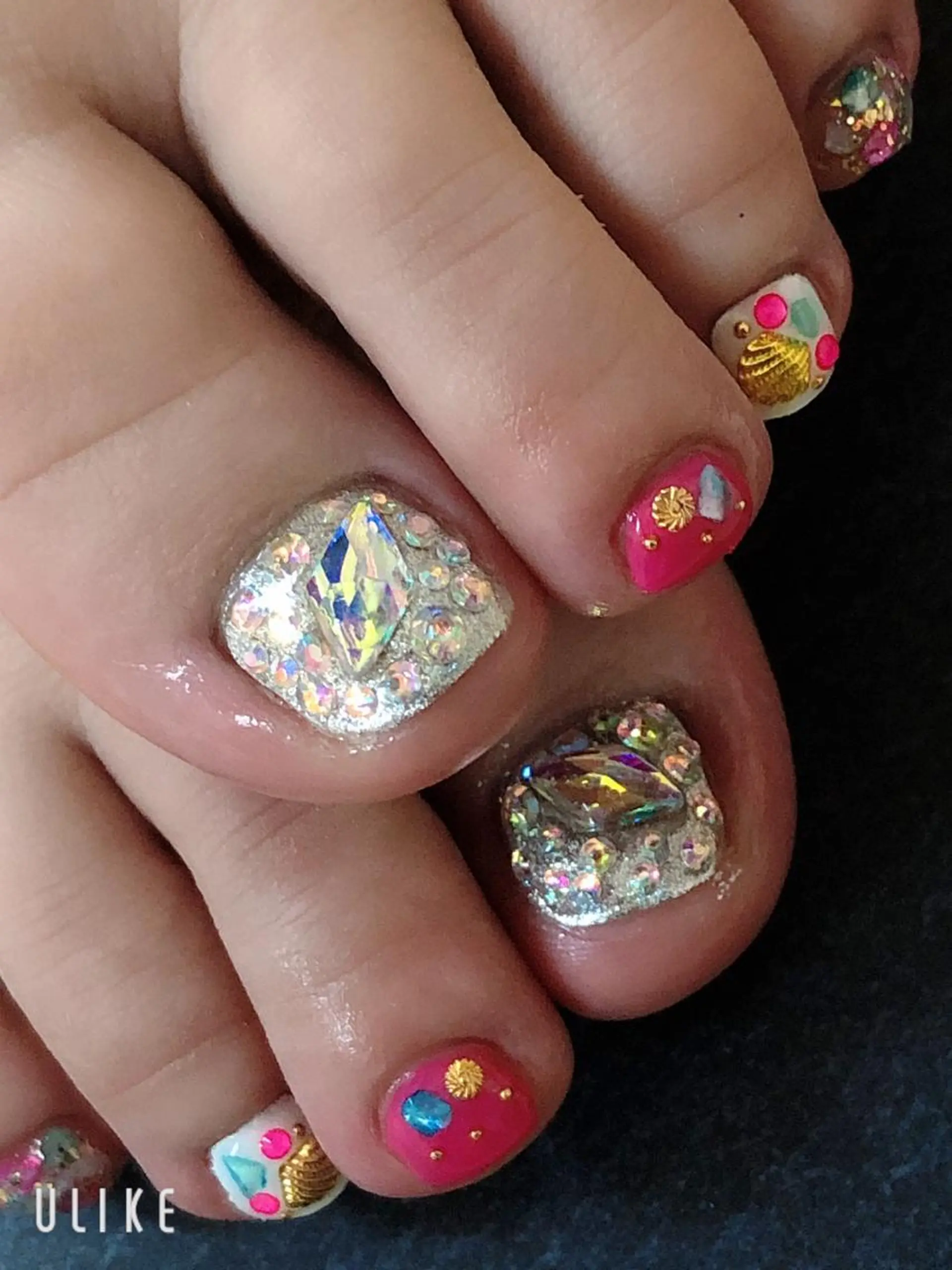 ネイル キラキラネイル Nailsalon Luanaのネイルデザイン