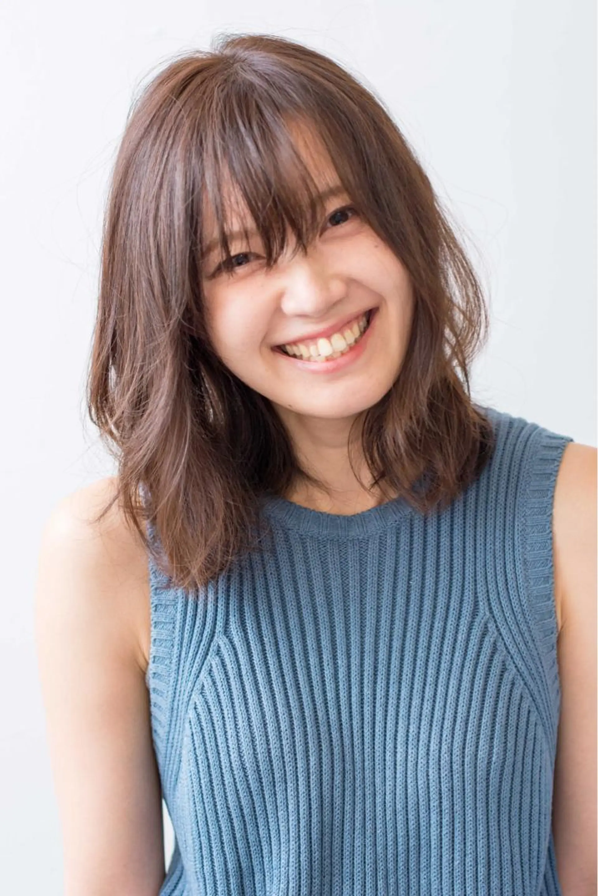 ミディアム カラー La Ruelle 江曽島店のヘアスタイル