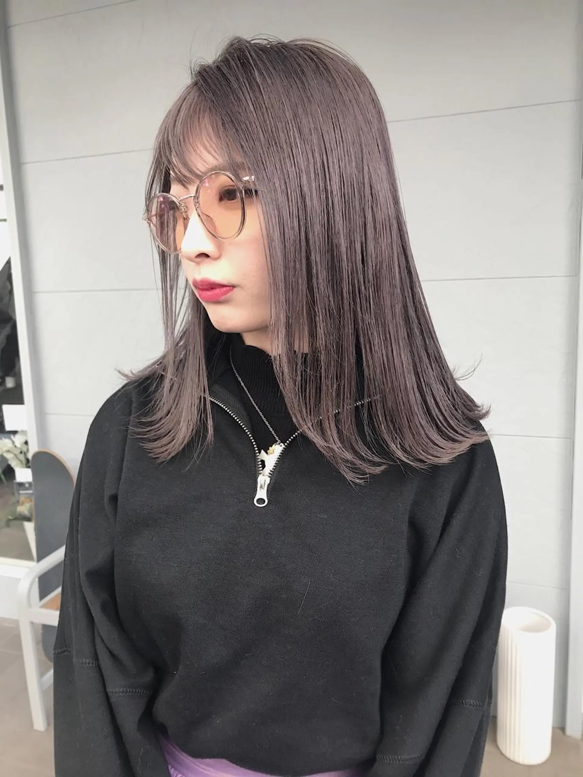 セミロング カラー ヘアアレンジ ラベンダーカラー ヘアカラー トリートメント lani 天神大名/ブリーチのヘアスタイル