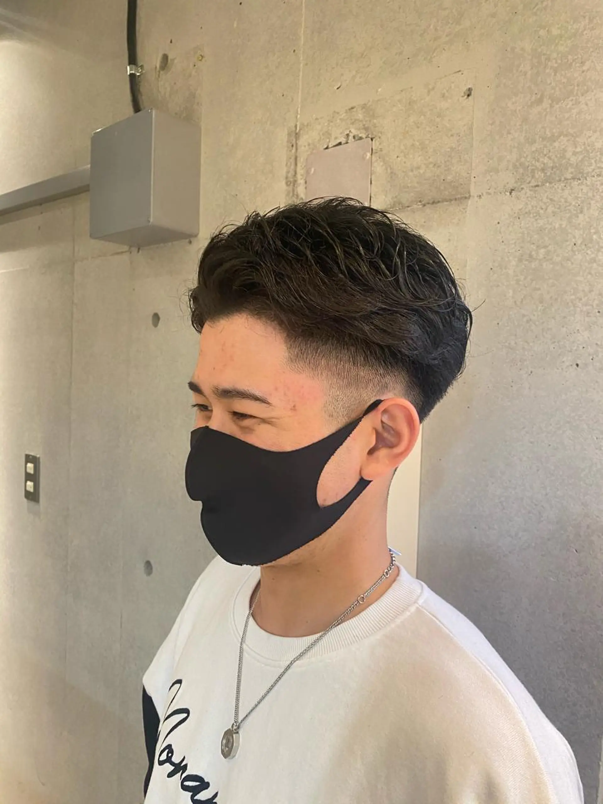 メンズ メンズパーマ カット パーマ トリートメント 西山 恵太郎のヘアスタイル
