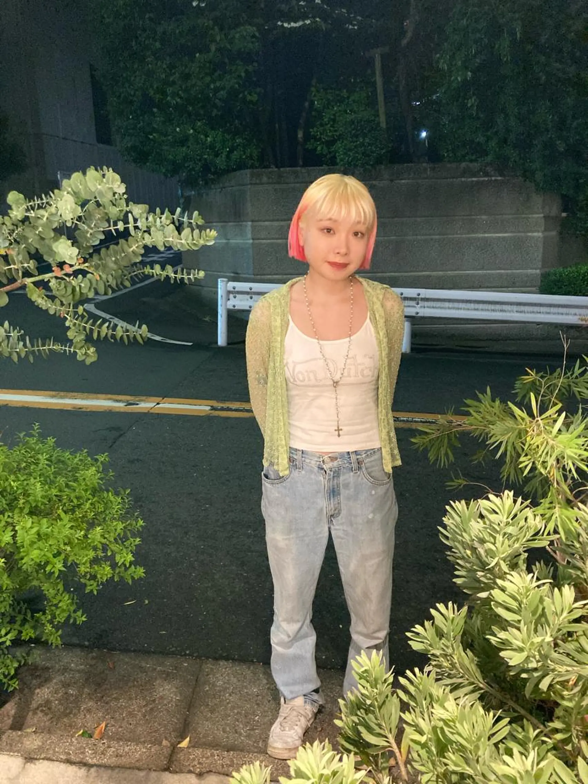 ショート カラー 抜きっぱなしブロンド デザインカラー ピンクカラー ticro所属・TAKAHASHI KANNAのヘアスタイル