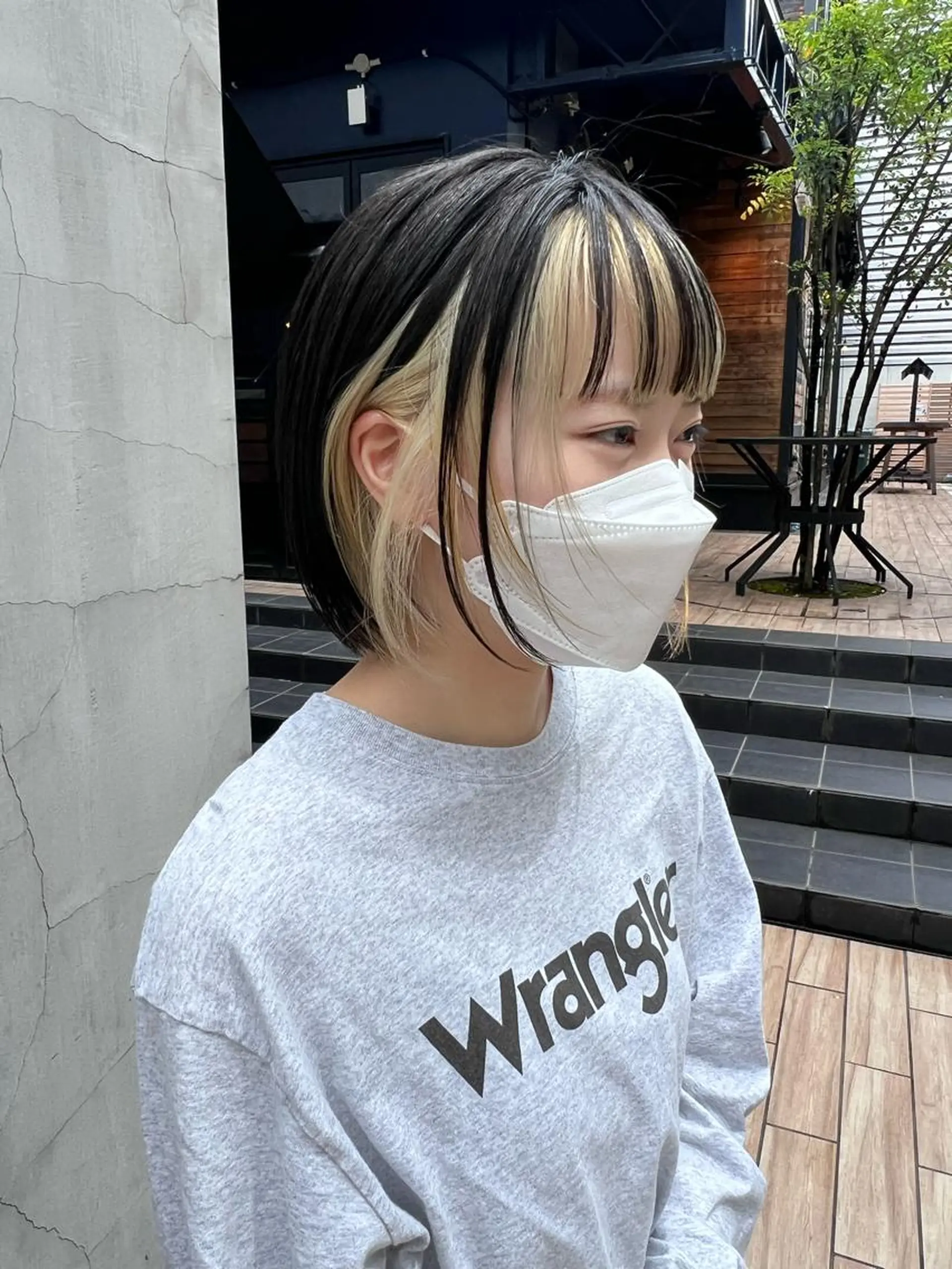 ミディアム カラー ワンレンボブ ミストバング 黒髪 ブリーチ  フェイスフレーミング カット ヘアカラー トリートメント ally hairsalon所属・Emi .のヘアスタイル