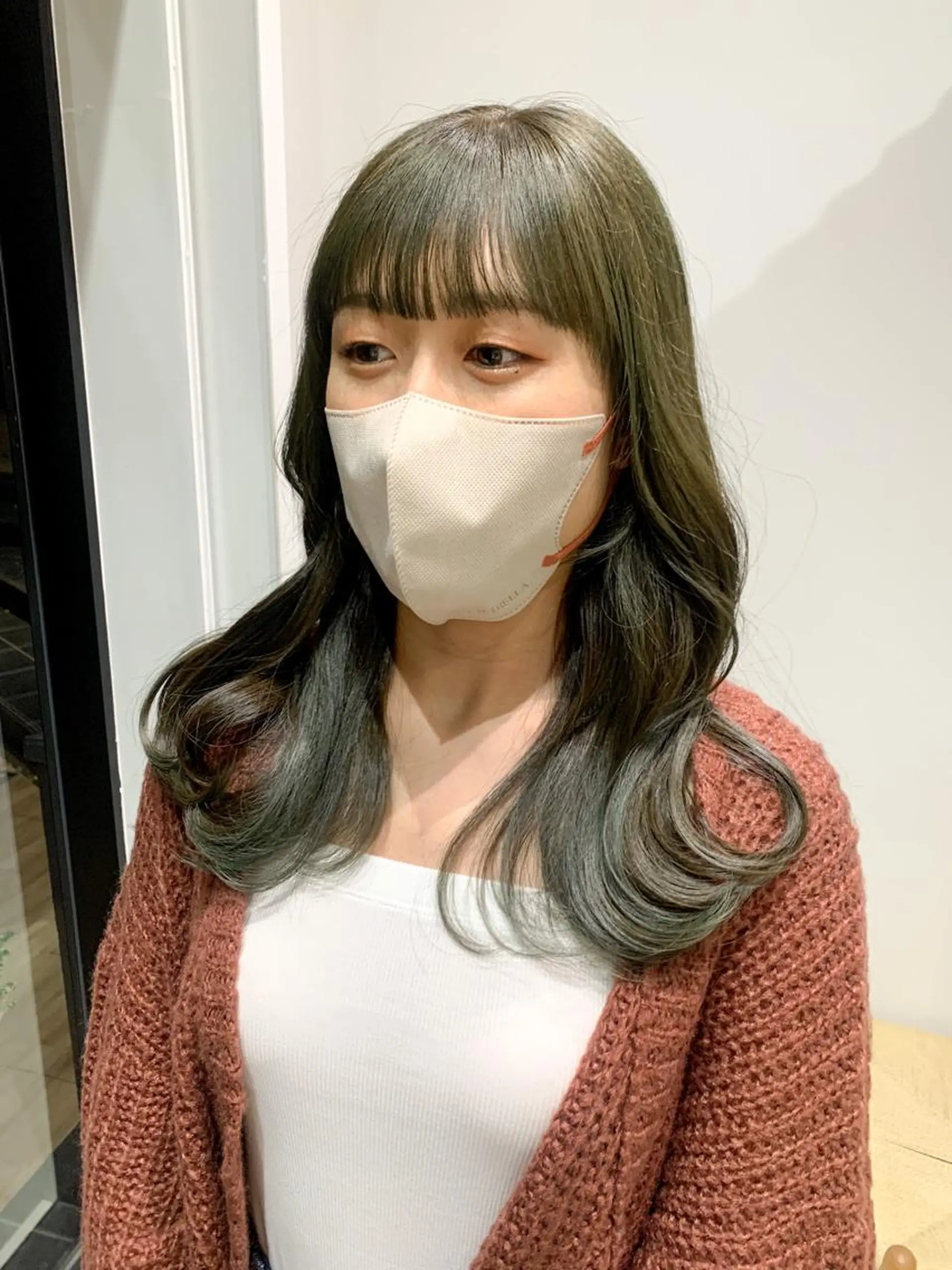 セミロング カラー ヘアアレンジ ブリーチ ダブルカラー ブリーチなしカラー カット ヘアカラー トリートメント yuka .のヘアスタイル