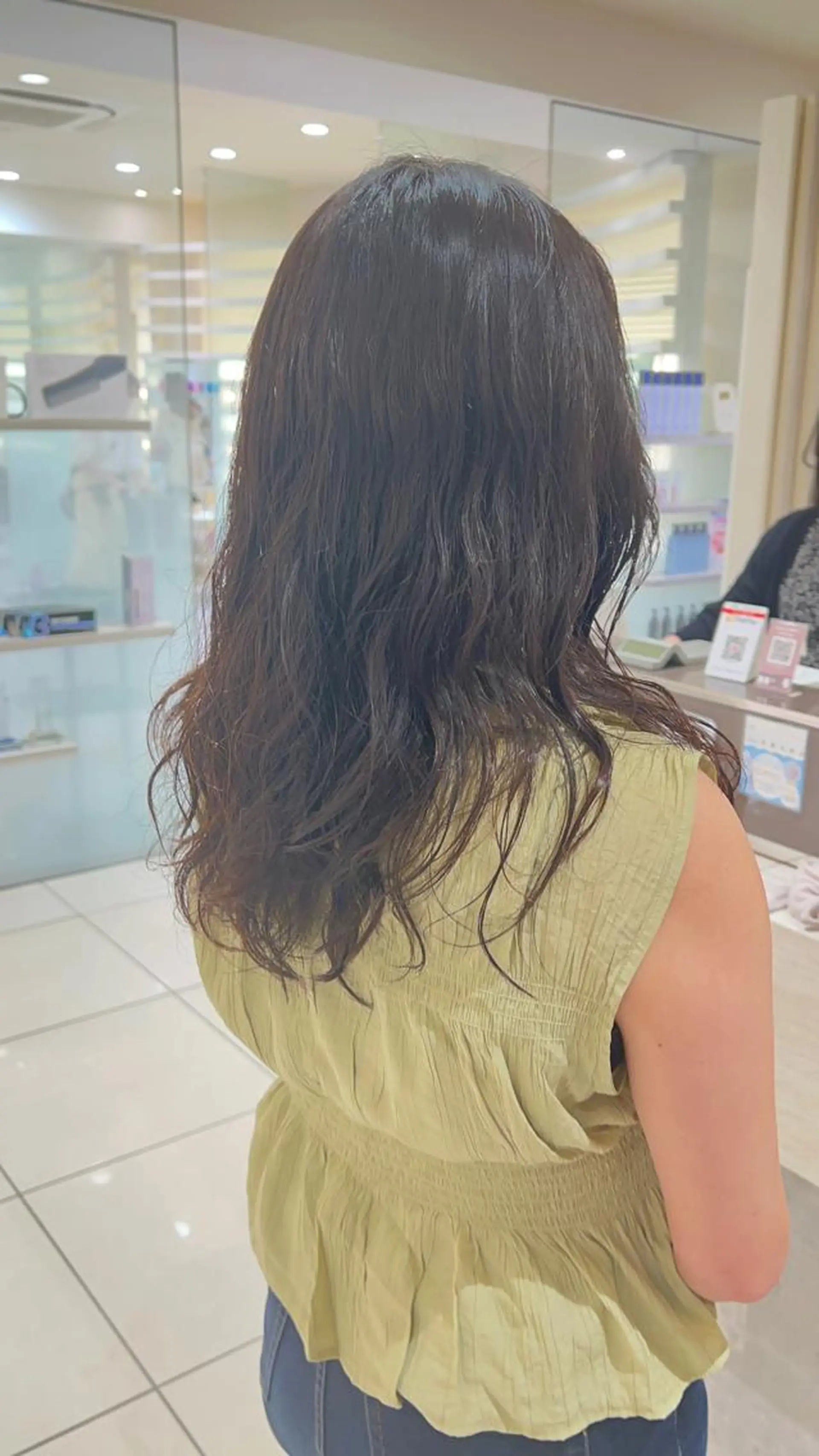 セミロング パーマ 顔まわりカット🥀 原ちひろのヘアスタイル
