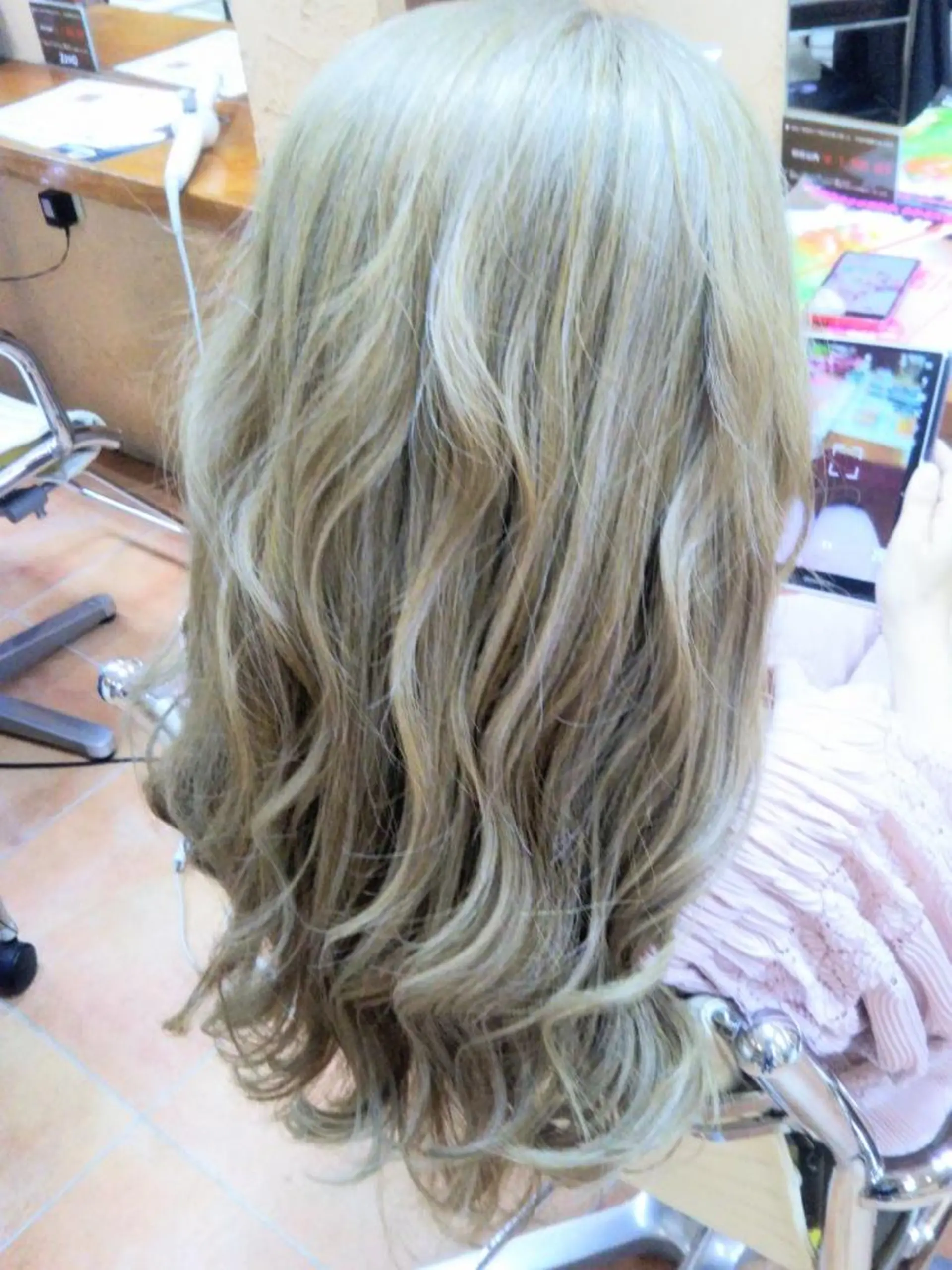 ロング 外国人風カラー ヘアープランニングゼロ所属・杉本 裕典のヘアスタイル