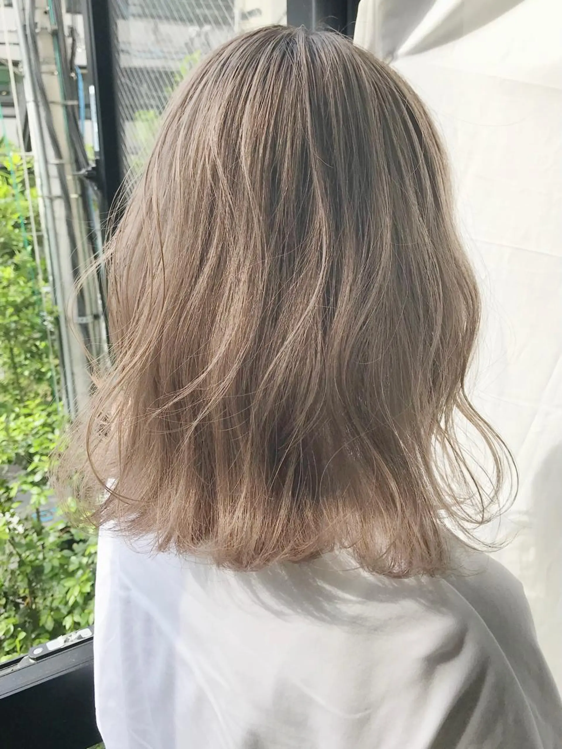 ミディアム カラー ベージュカラー ブリーチ ブロンド ブロンドベージュ ハイトーンカラー Piaコータロー ハイトーン&‪ボブのヘアスタイル