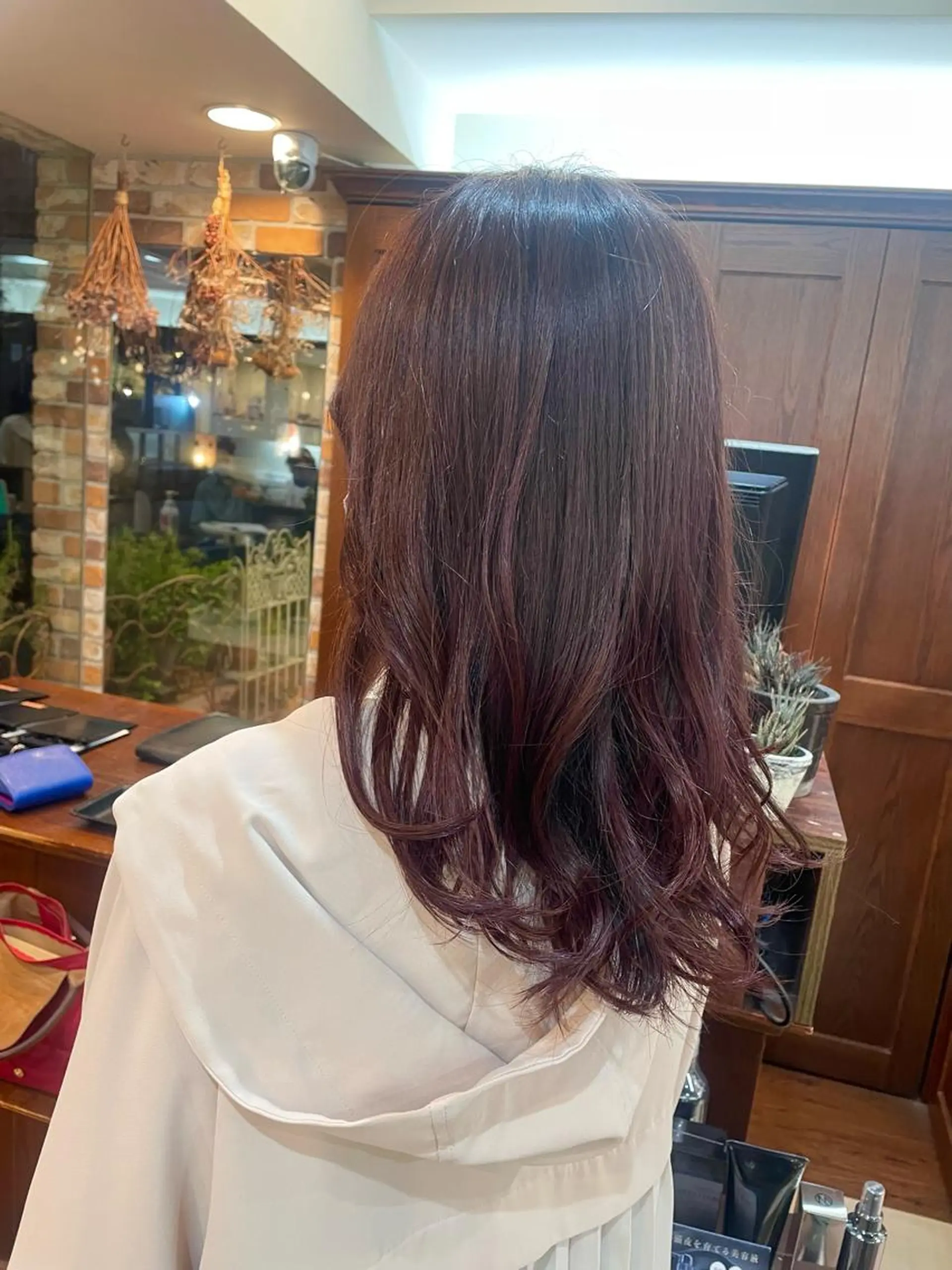 セミロング リーグ青葉台所属・League サトウナツのヘアスタイル