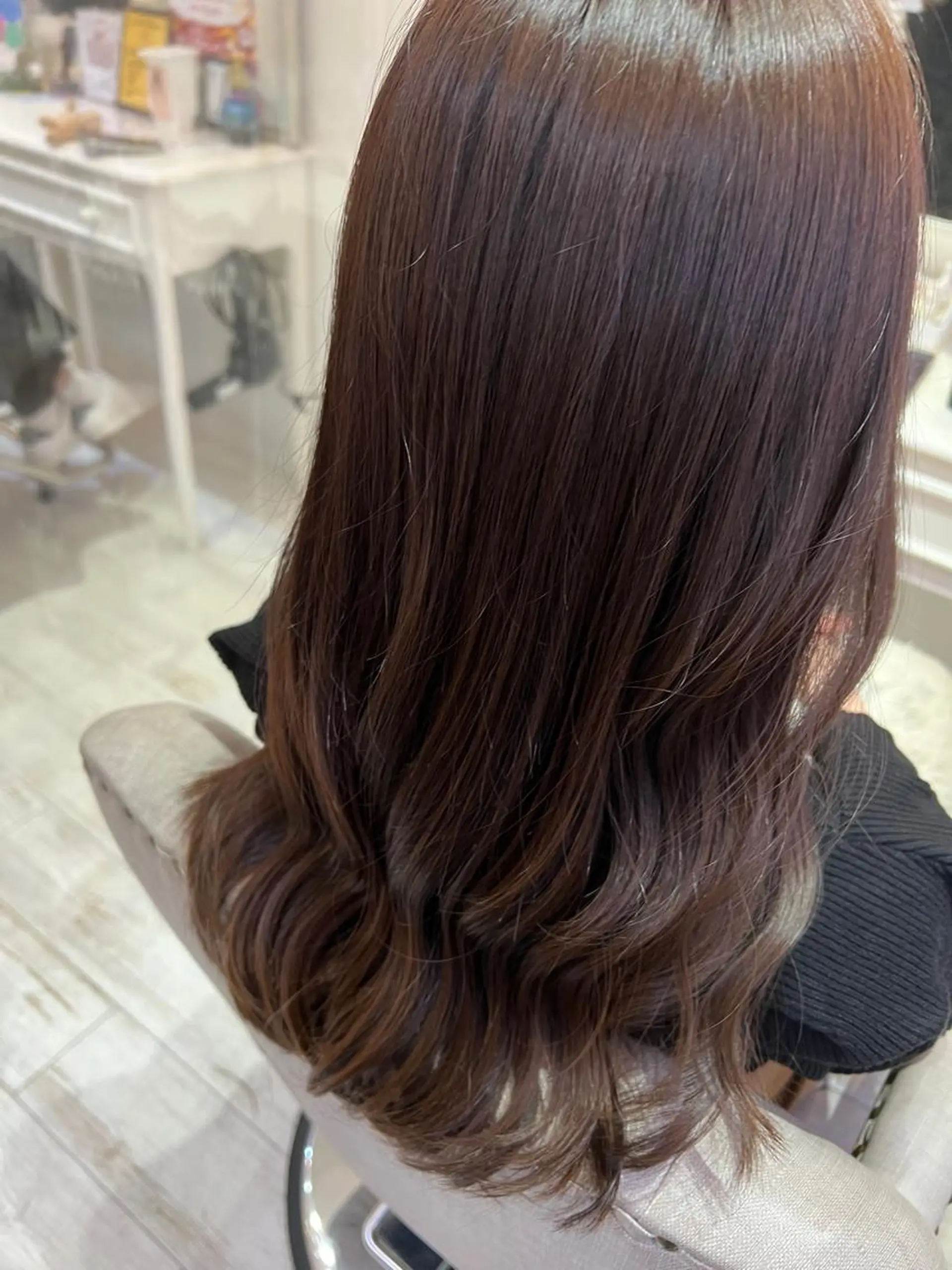 セミロング セミロングパーマ ボブ デート ハイライト 髪質改善 🌈安藤愛/透明感 艶カラー🫧ROWのヘアスタイル