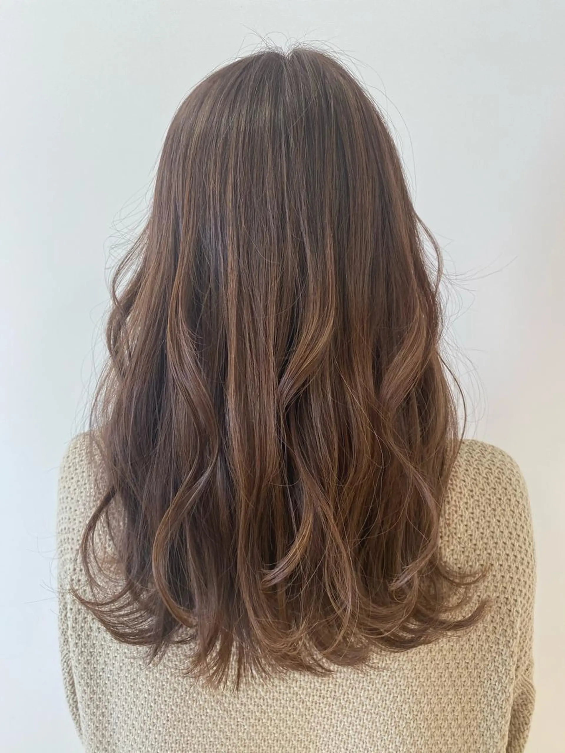 ロング ハイライト ヘアカラー ヘッドスパ narumi🧸のヘアスタイル