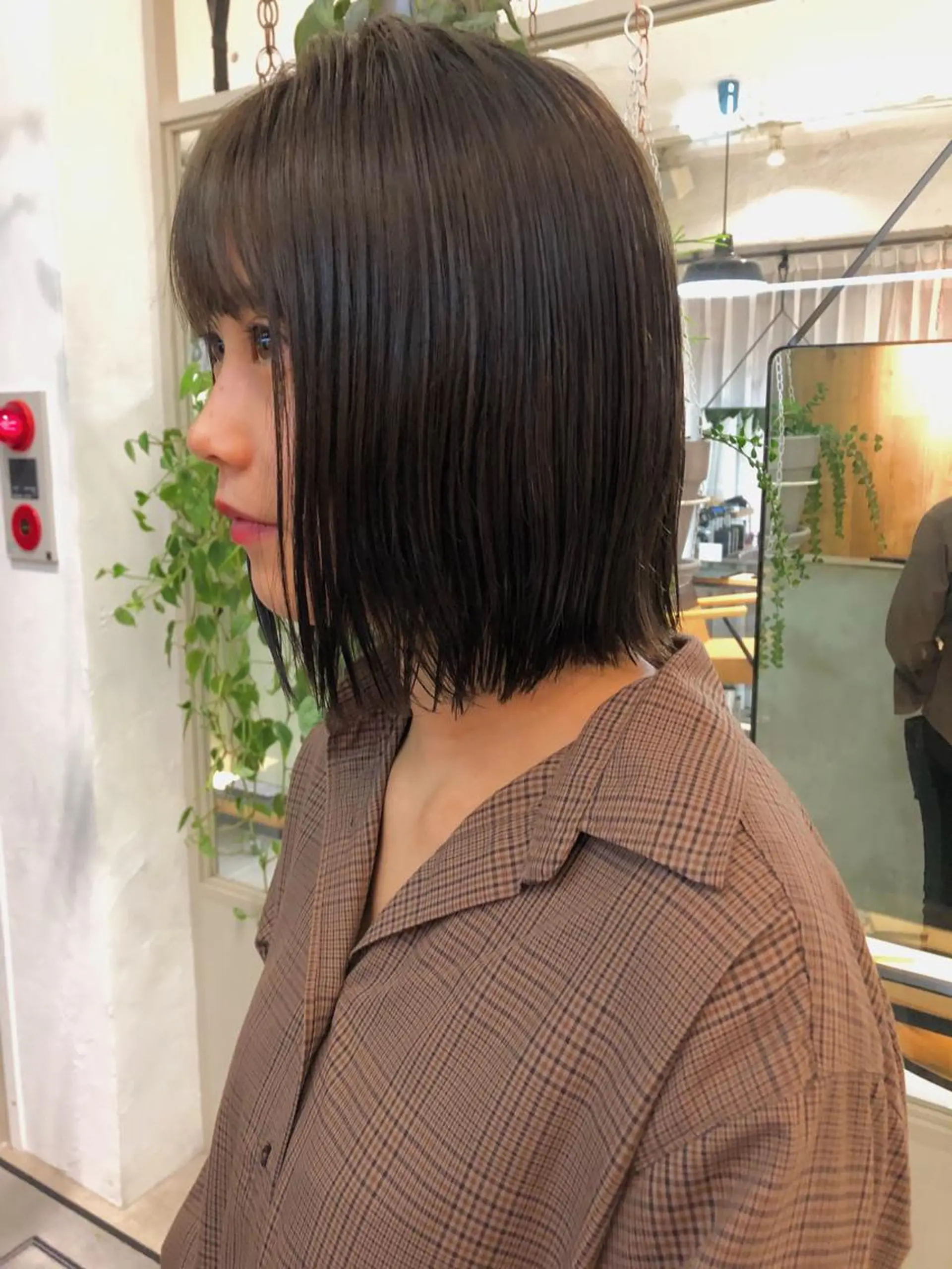 ミディアム カラー カット ヘアカラー トリートメント salowin三丁目所属・🟩ベージュ/ショー ト/ボブ🟩タカモリのヘアスタイル