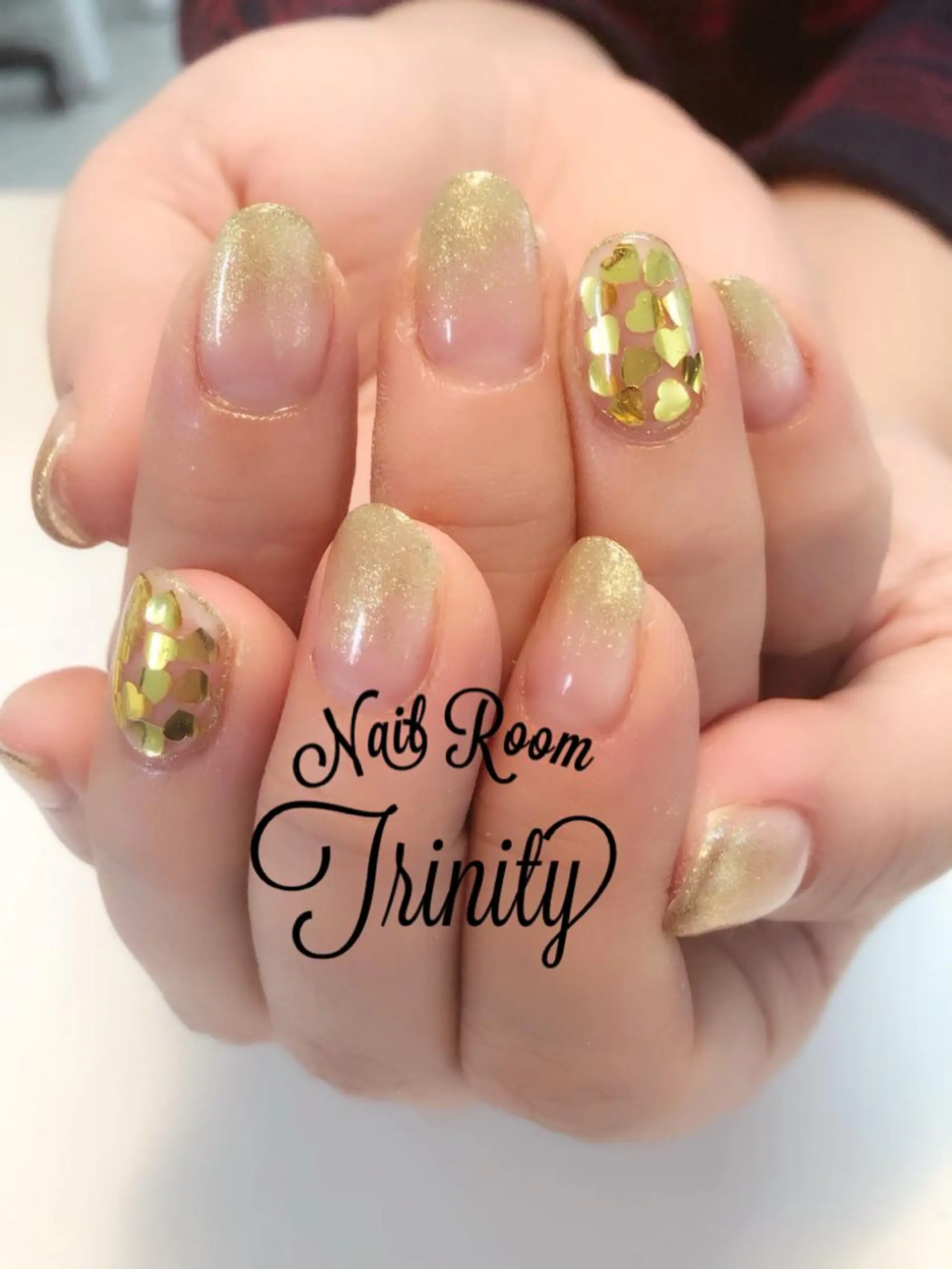 ネイル ハンドネイル Trinity ネイリストスタッフのネイルデザイン