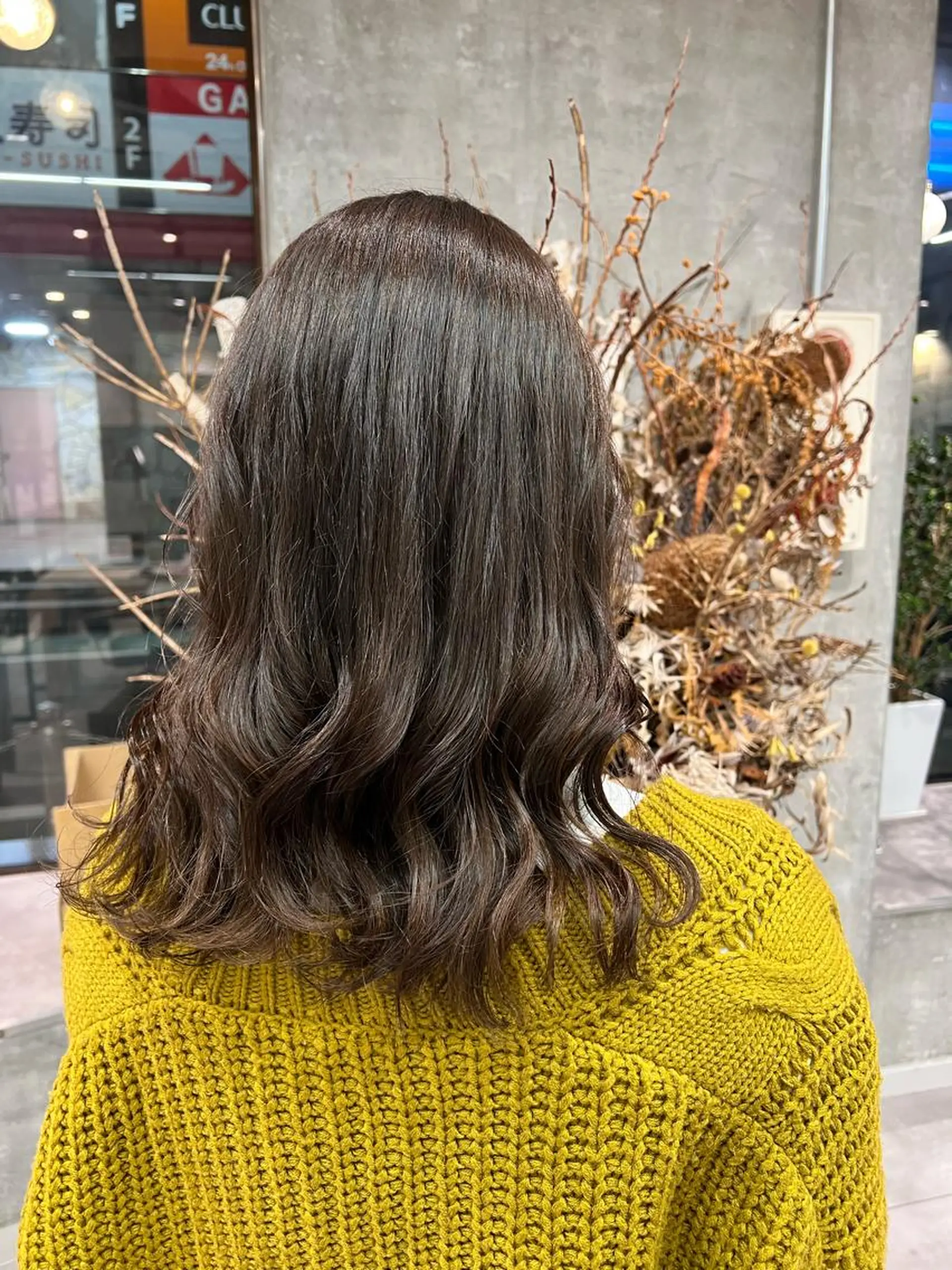 ミディアム カラー ブラウンカラー オリーブブラウン 🌞レイヤー×カラー 前川那津美🌞のヘアスタイル