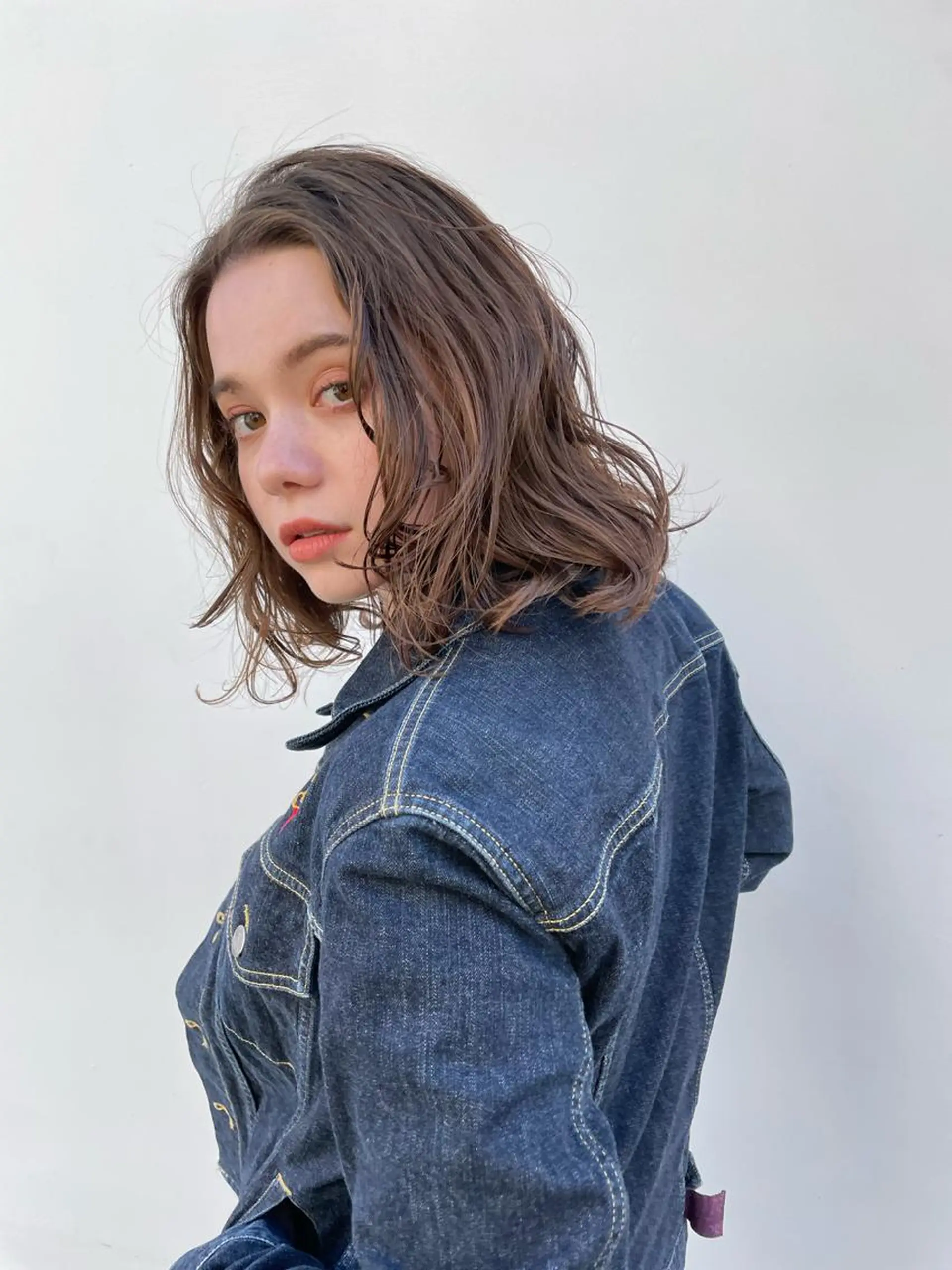 ミディアム パーマ 切りっぱなしボブ ミディアムパーマ ボブ ウルフカット 銀座No.1髪質改善 縮毛矯正/本木のヘアスタイル