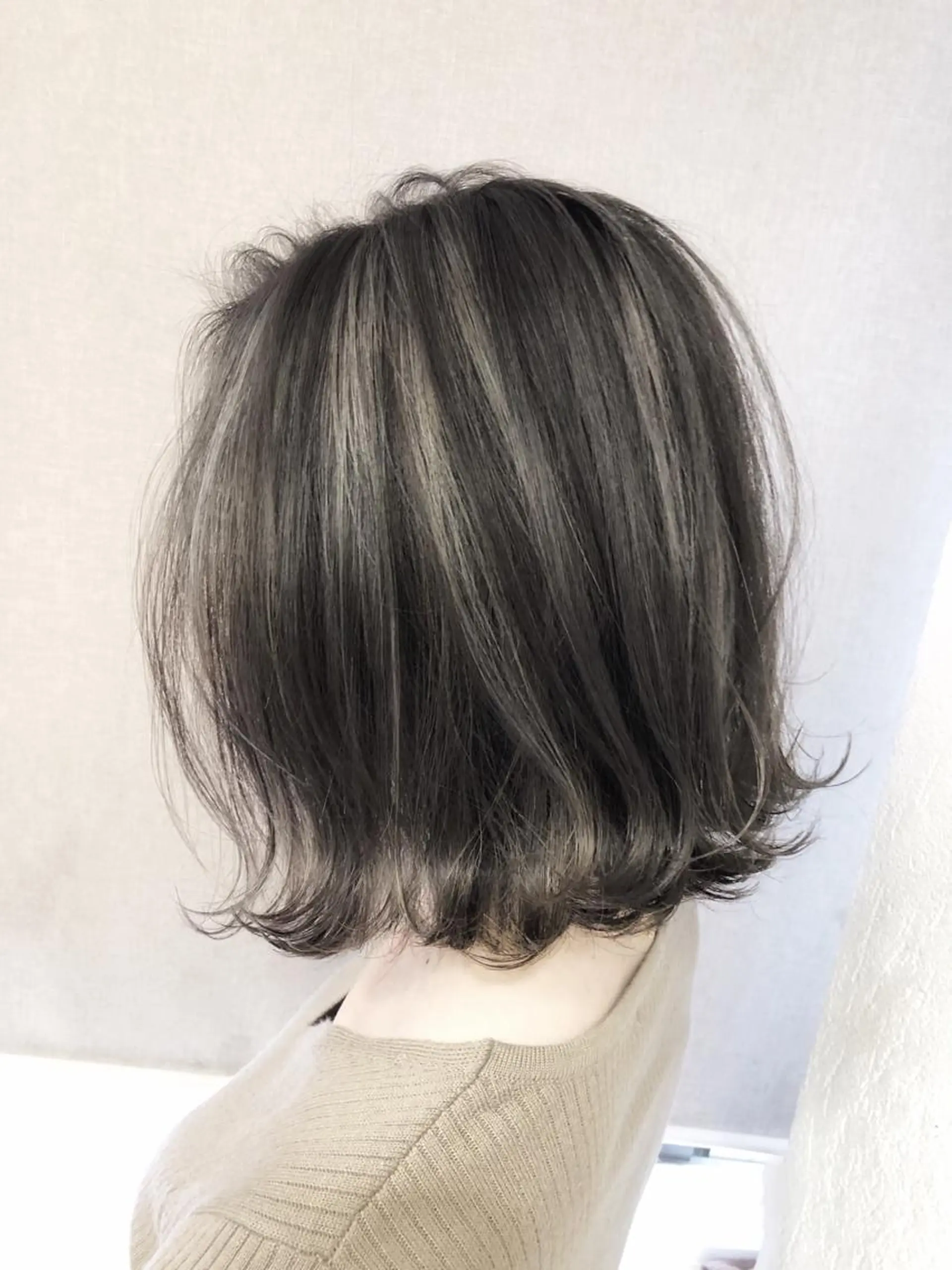 ショート カラー パーマ ヘアアレンジ メンズ キッズ ネイル マツエク・マツパ メンズハイライト グレージュ ハイライトカラー ハイライト 髪にドラマを。biscohair所属・biscohair 髪にドラマを。のヘアスタイル