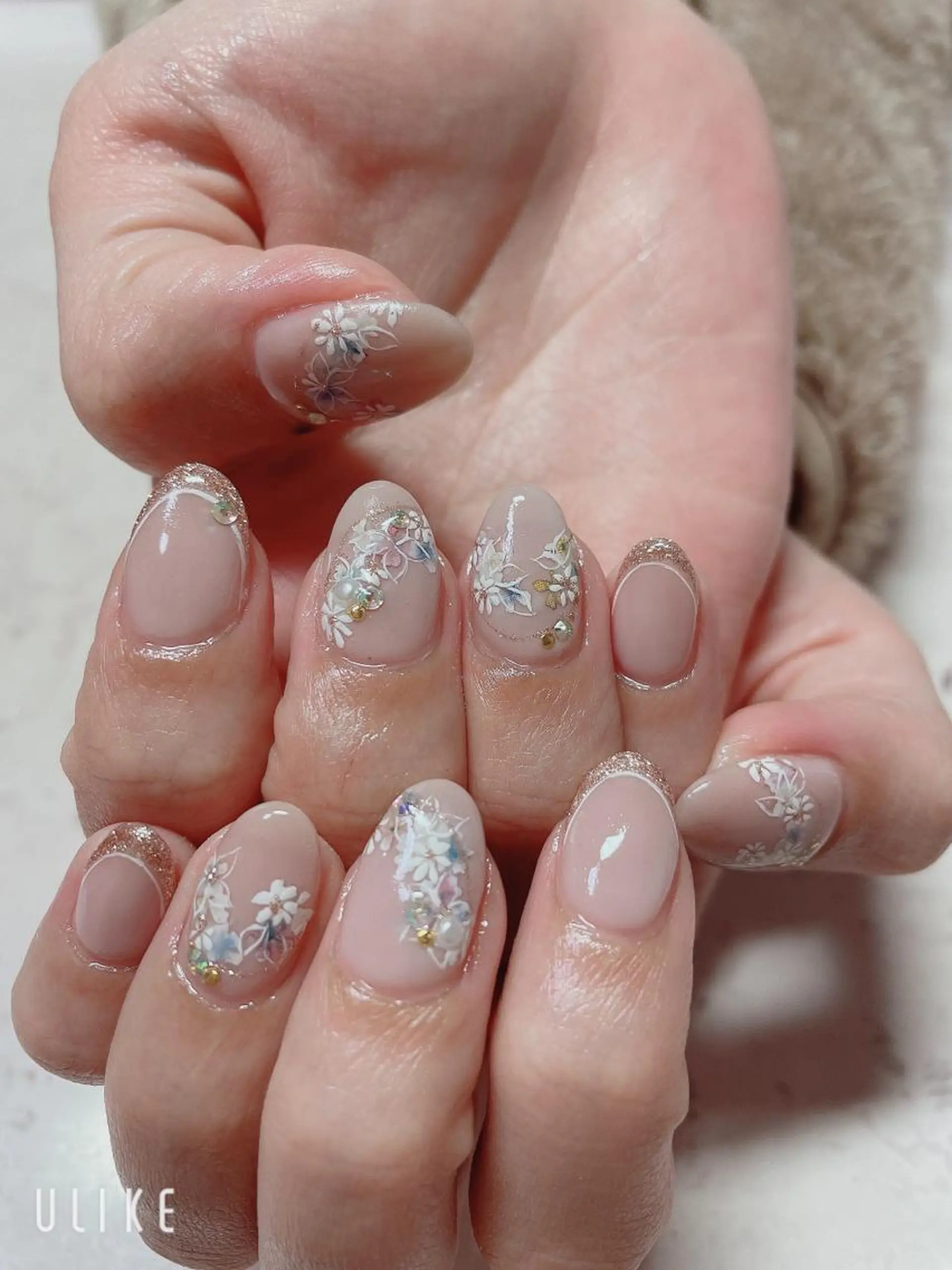 ネイル ハンドネイル ネイルサロンTiara所属・戸倉 千秋のネイルデザイン