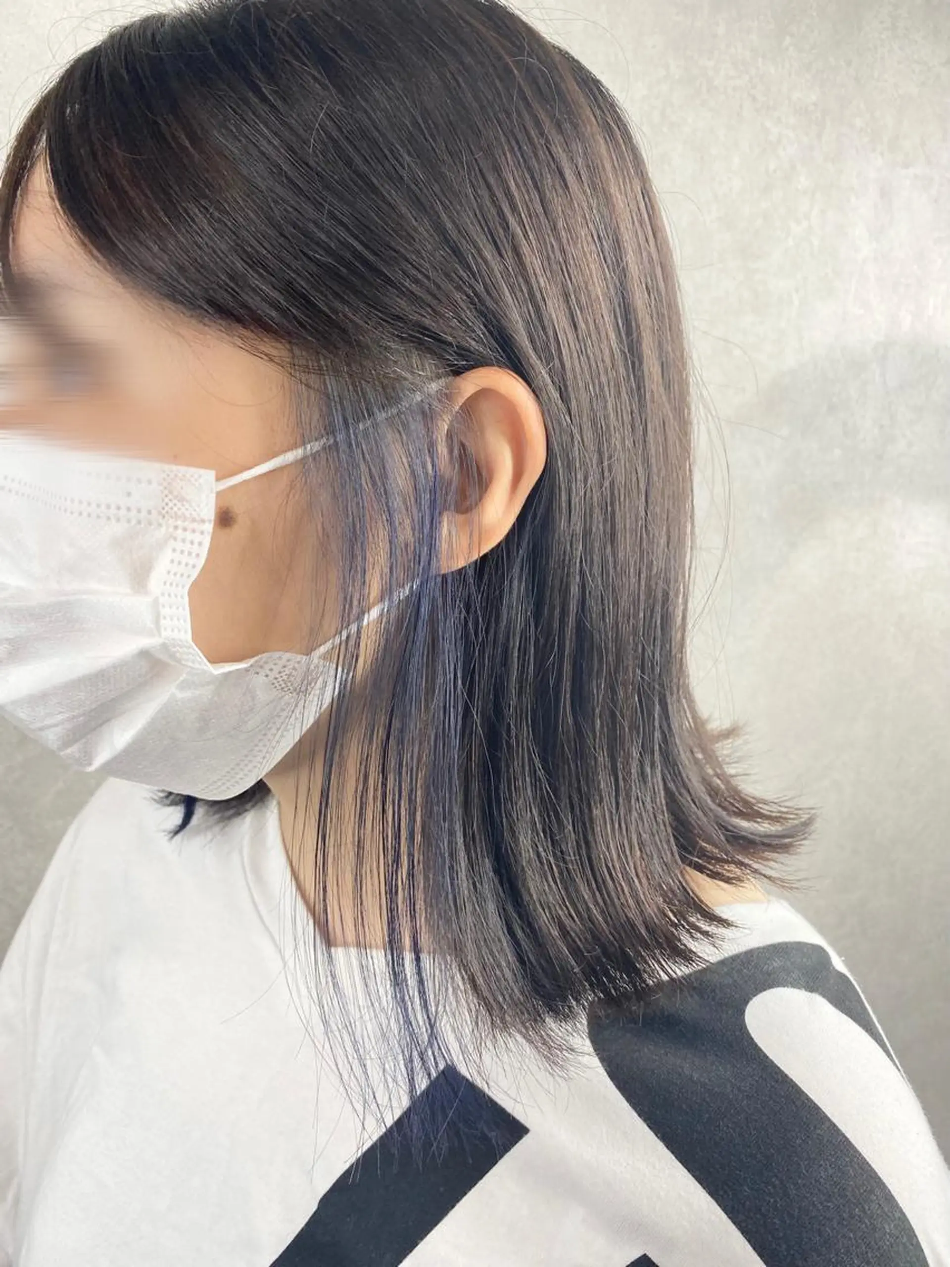 ミディアム カット ヘアカラー _White所属・ＳＨＩ ＺＵのヘアスタイル