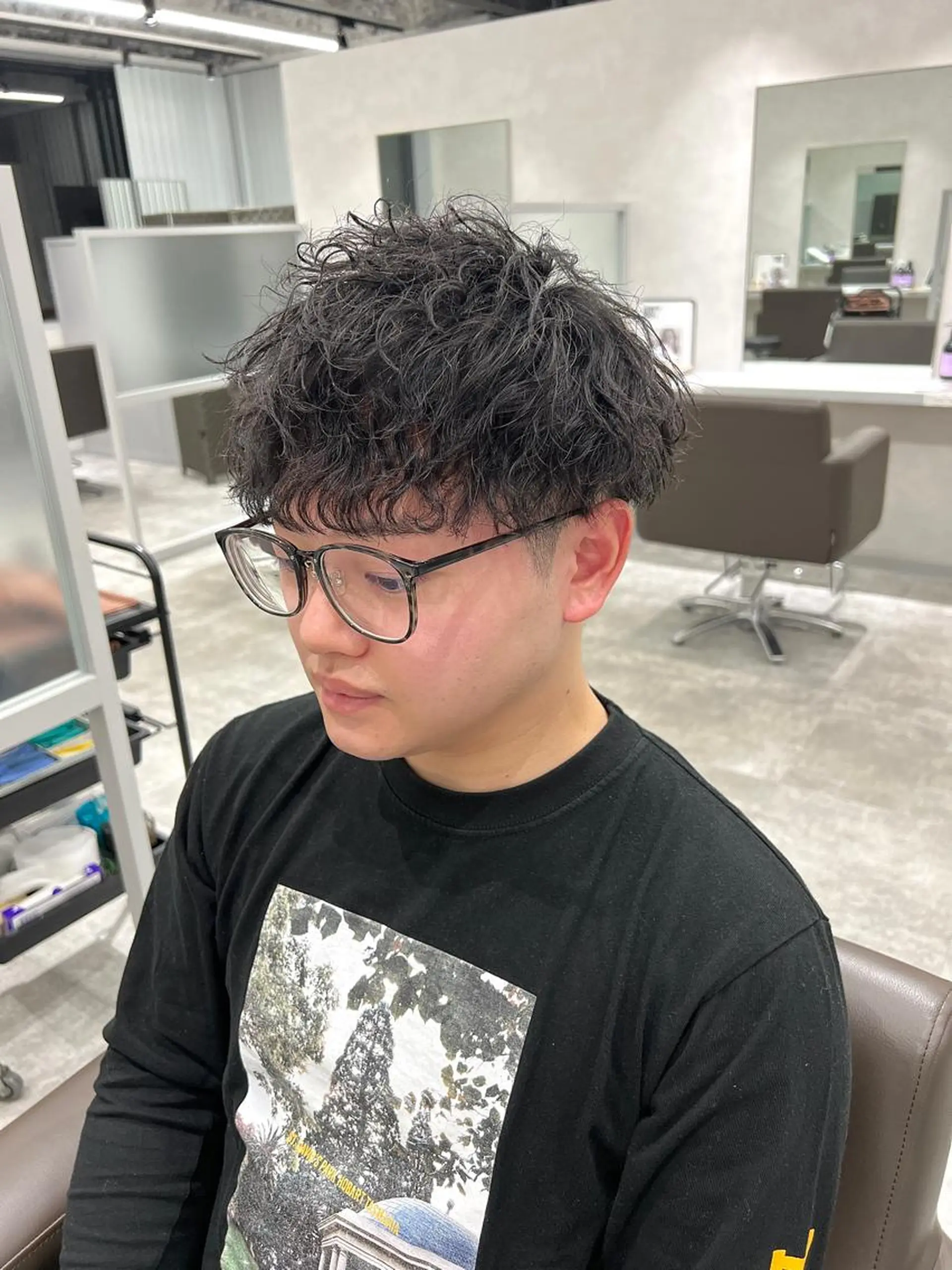 ショート カラー パーマ メンズ kiitos所属・関西センターパート メンズモデル募集のヘアスタイル