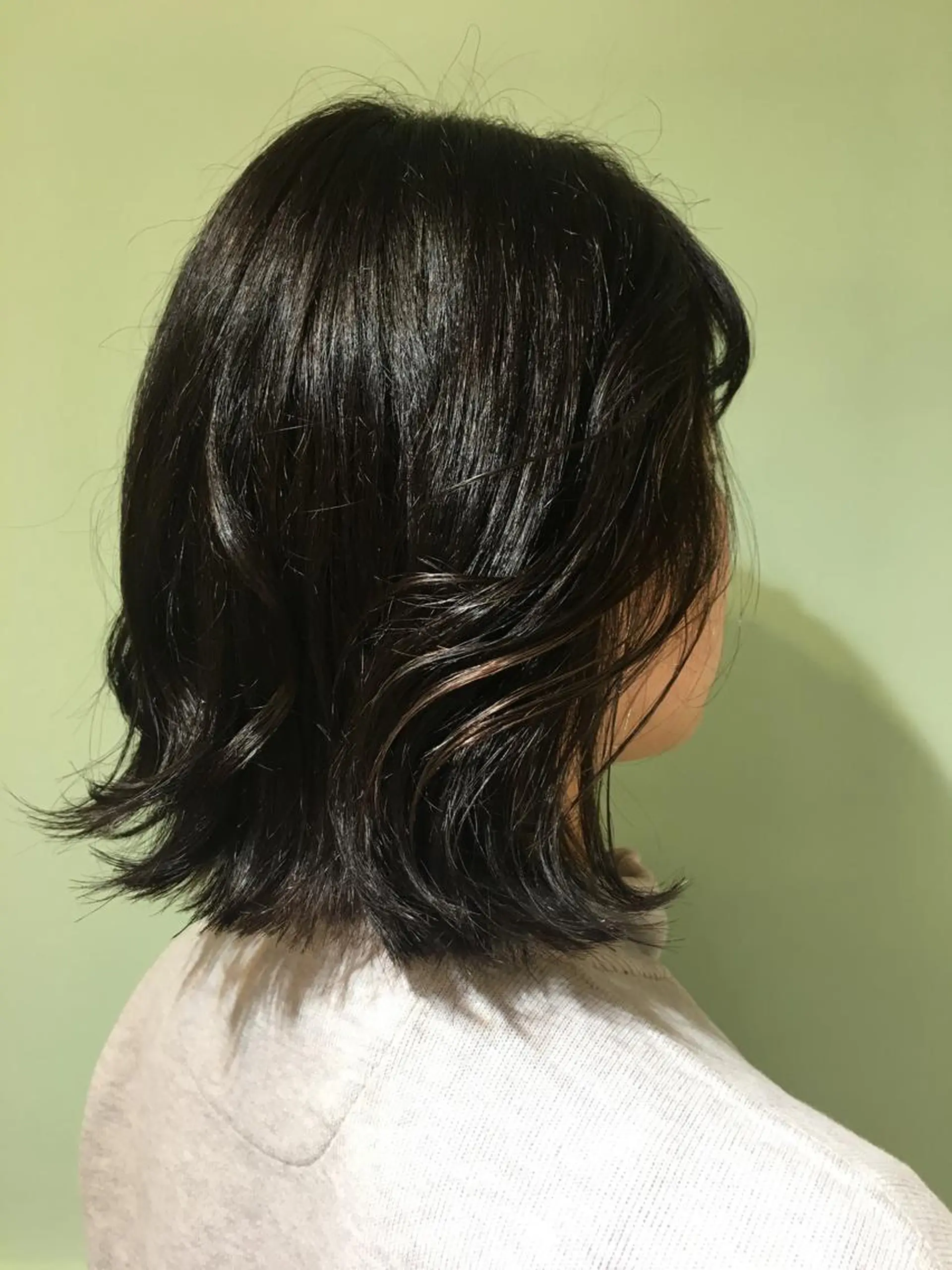 ミディアム 田中 未澪のヘアスタイル