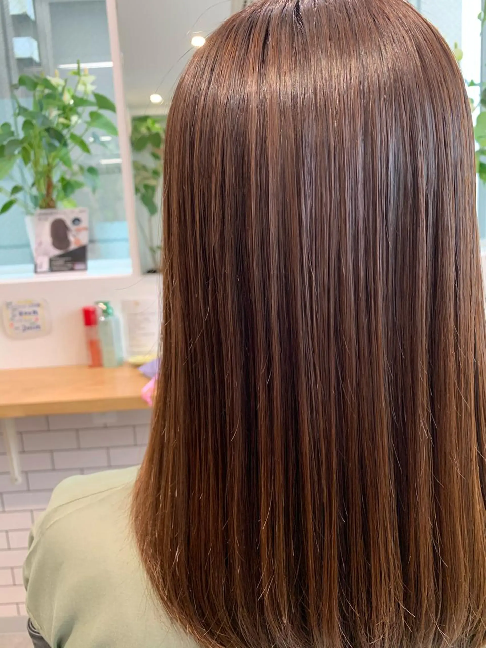 ショート ヘアカラー 大人レイヤー ヨシミカズヤのヘアスタイル