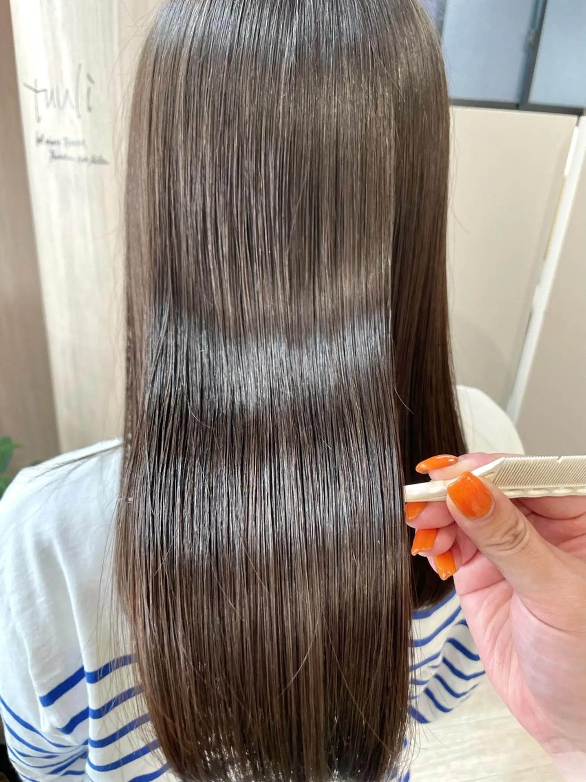 セミロング カラー カット ヘアカラー トリートメント 西 めぐみのヘアスタイル