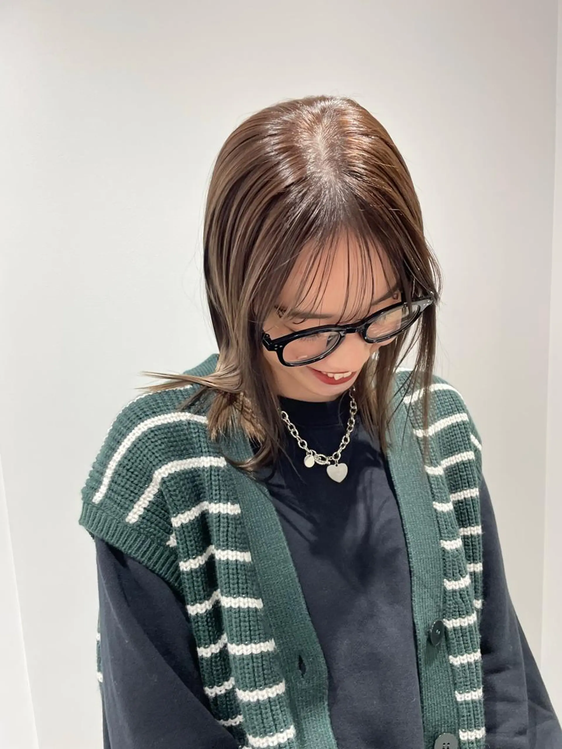 ミディアム カラー kanami - ROCCO -のヘアスタイル