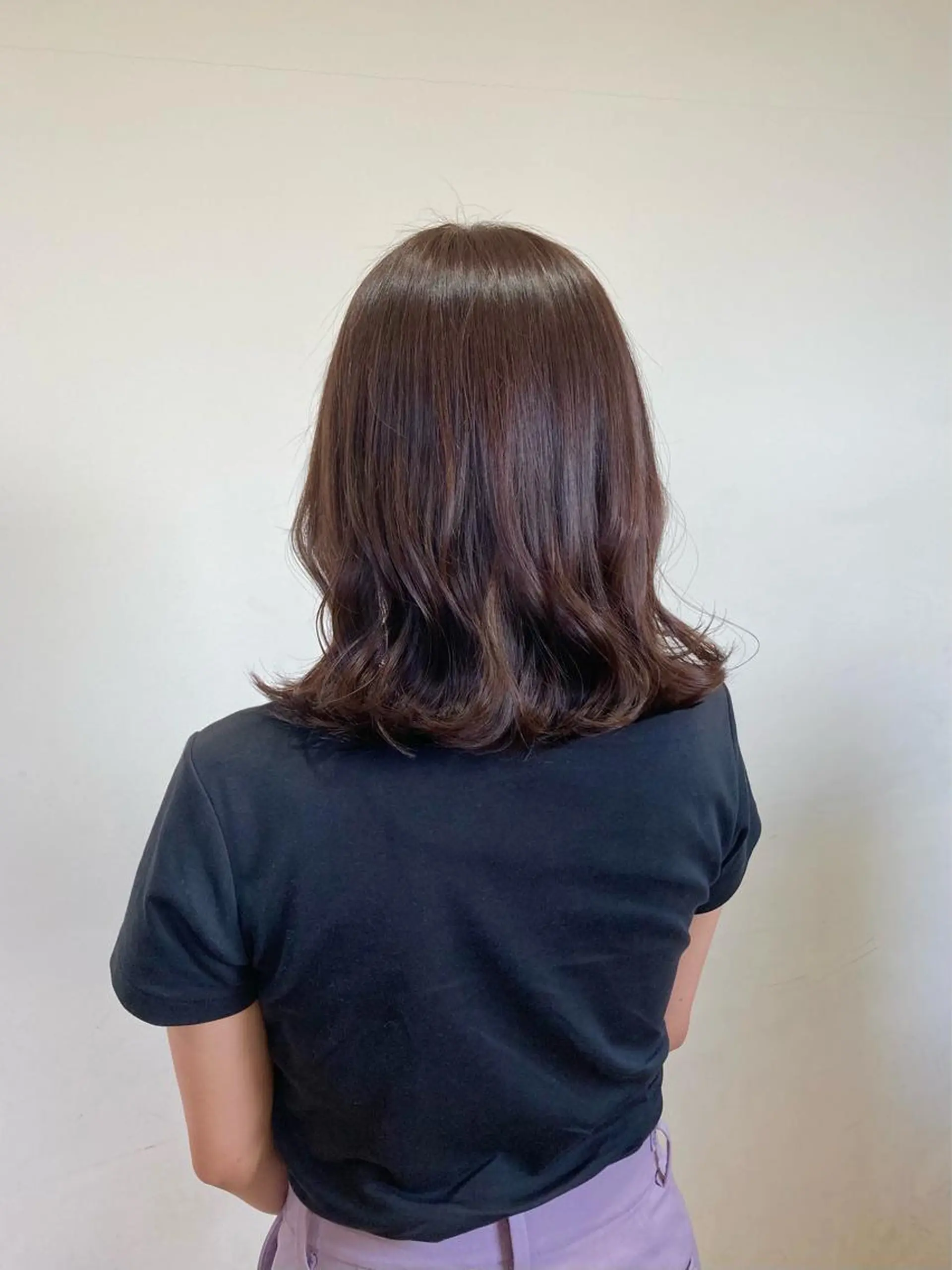 ミディアム カット ヘアカラー 梅山 美侑のヘアスタイル