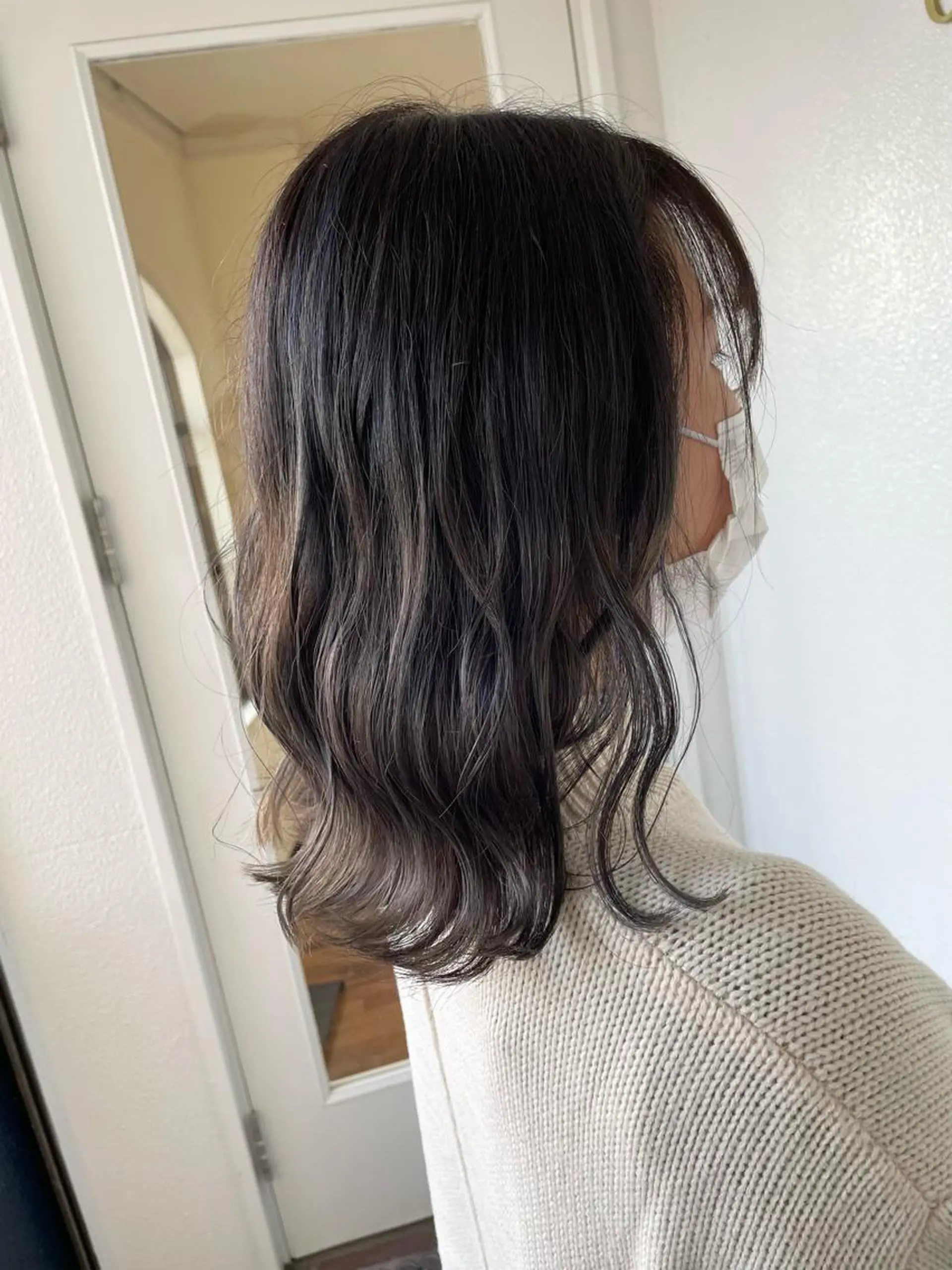 セミロング 岩崎 祐大のヘアスタイル