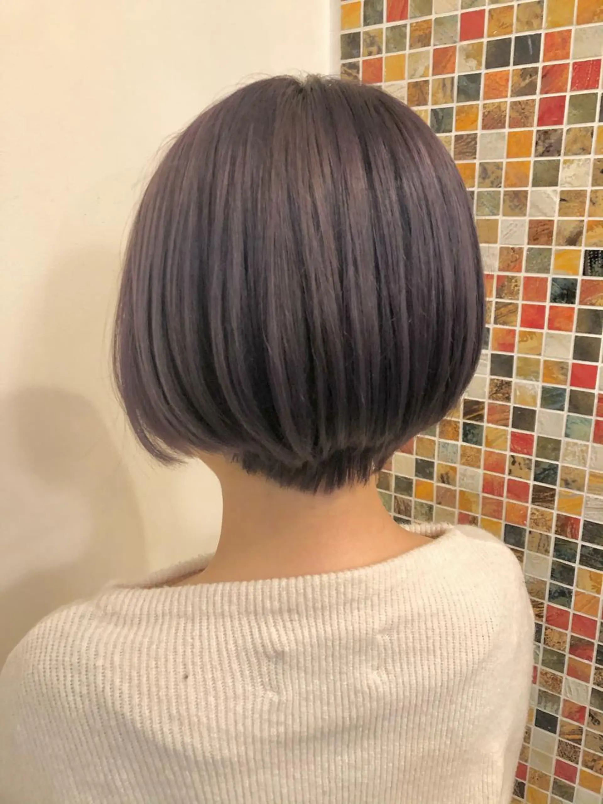 ショート カラー カット ヘアカラー トリートメント 岩谷 愛依のヘアスタイル