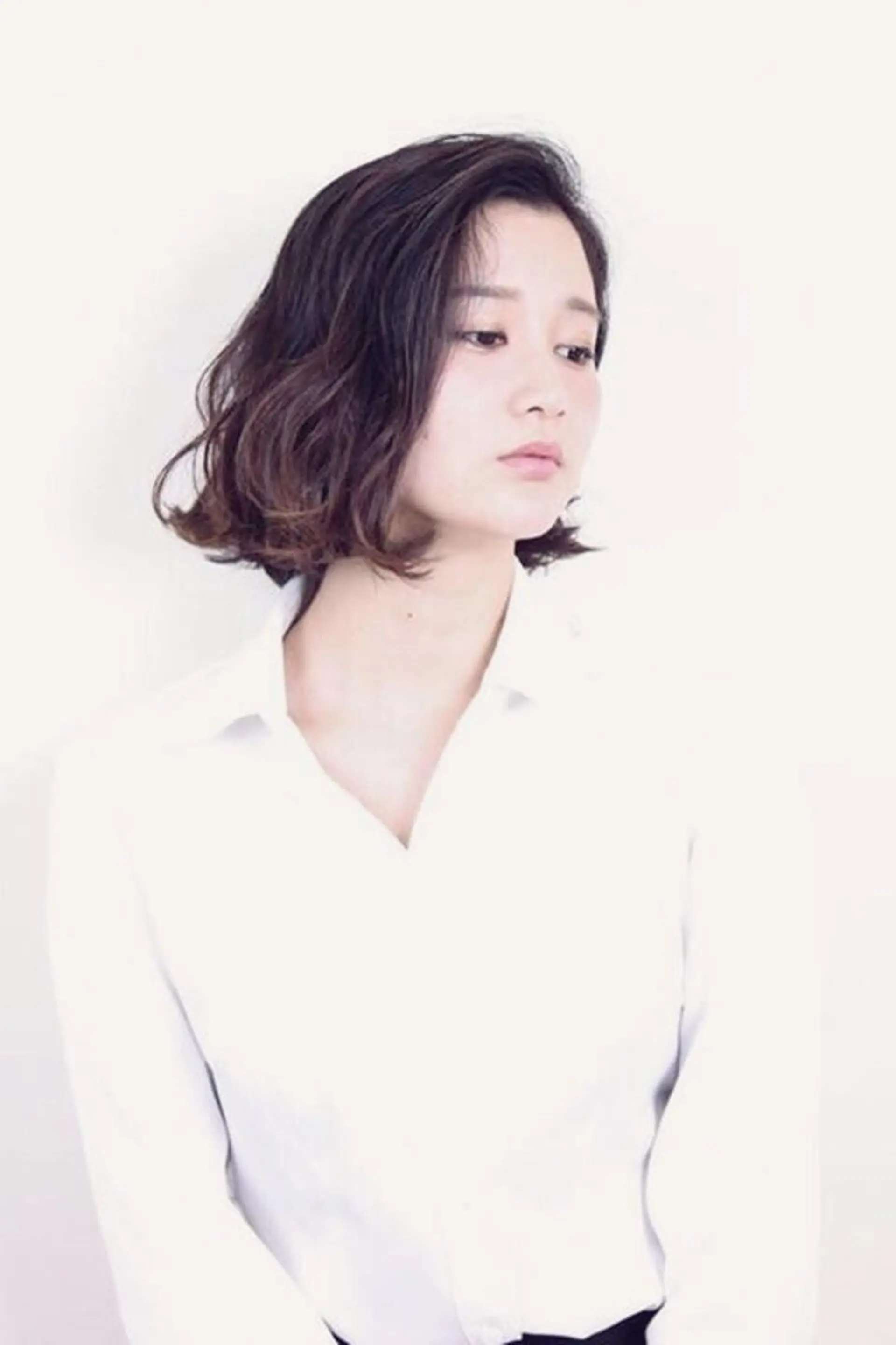 ショート ミディアム カラー パーマ イシハラ アズサのヘアスタイル