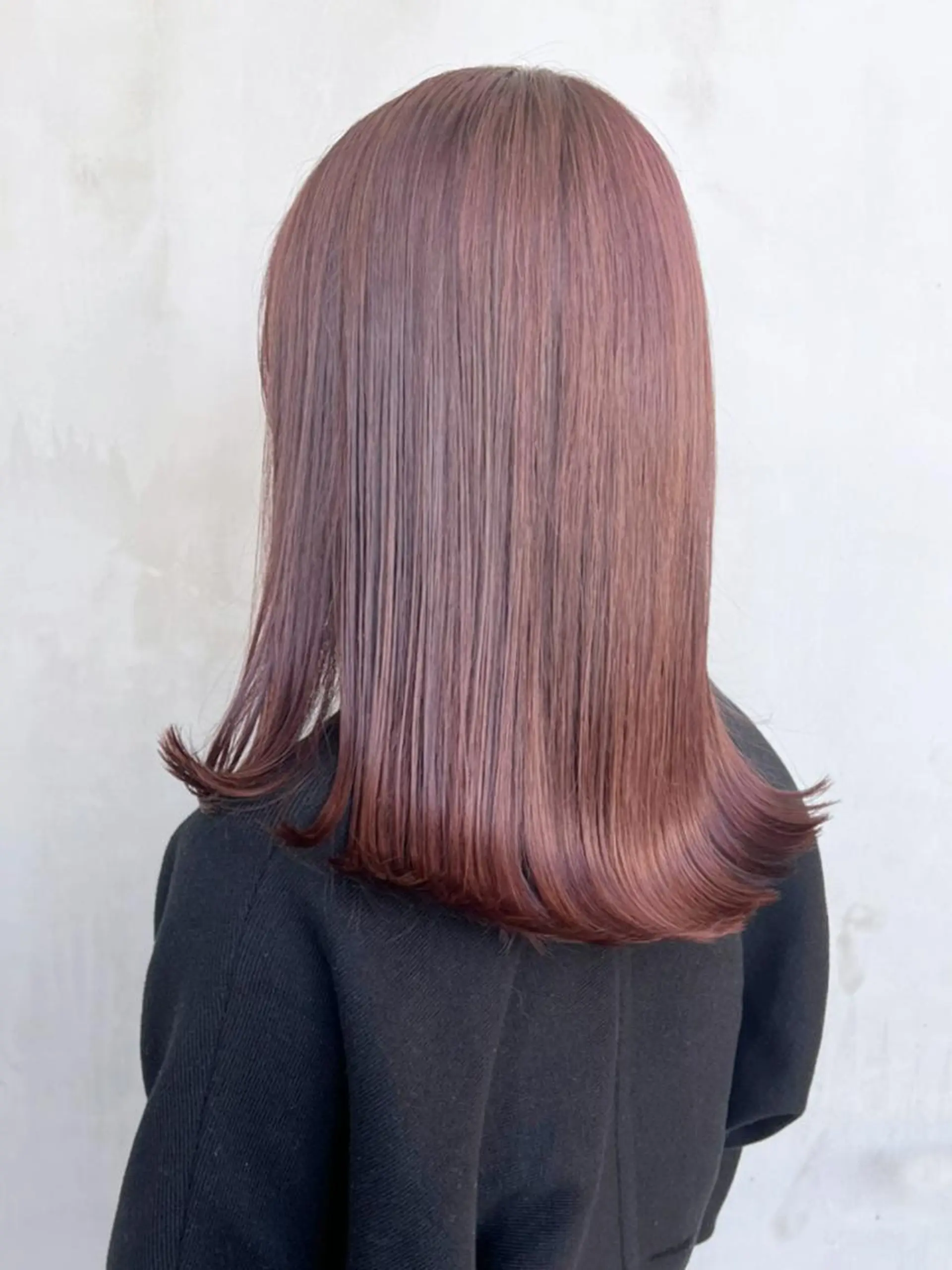 ミディアム カラー パーマ ヘアアレンジ カシス カット ヘアカラー トリートメント ITbyALBUM 藤沢店のヘアスタイル