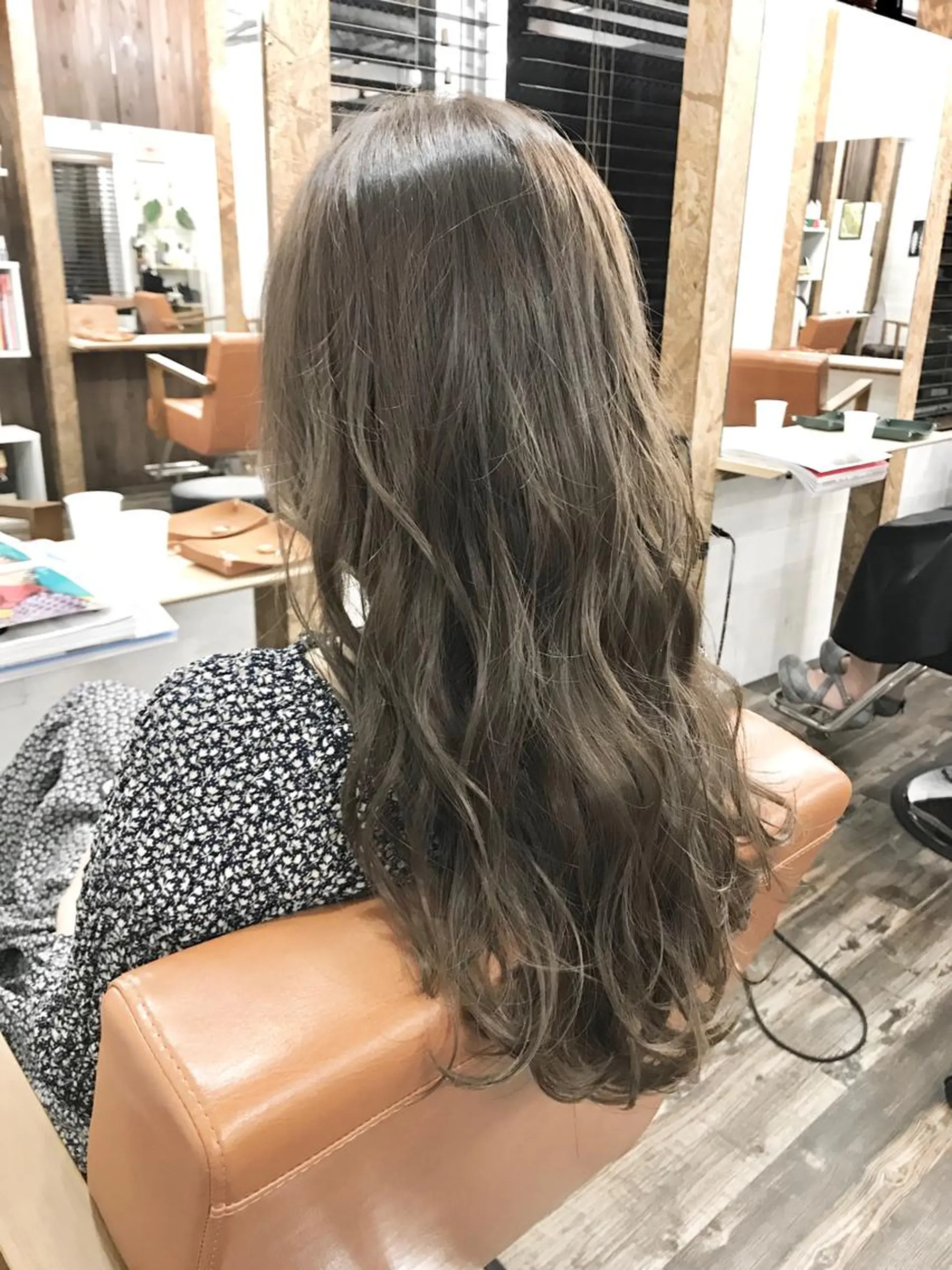 ロング カラー ヘアカラー トリートメント プチプラ&ハイクオ リティ✰Lilly✰のヘアスタイル