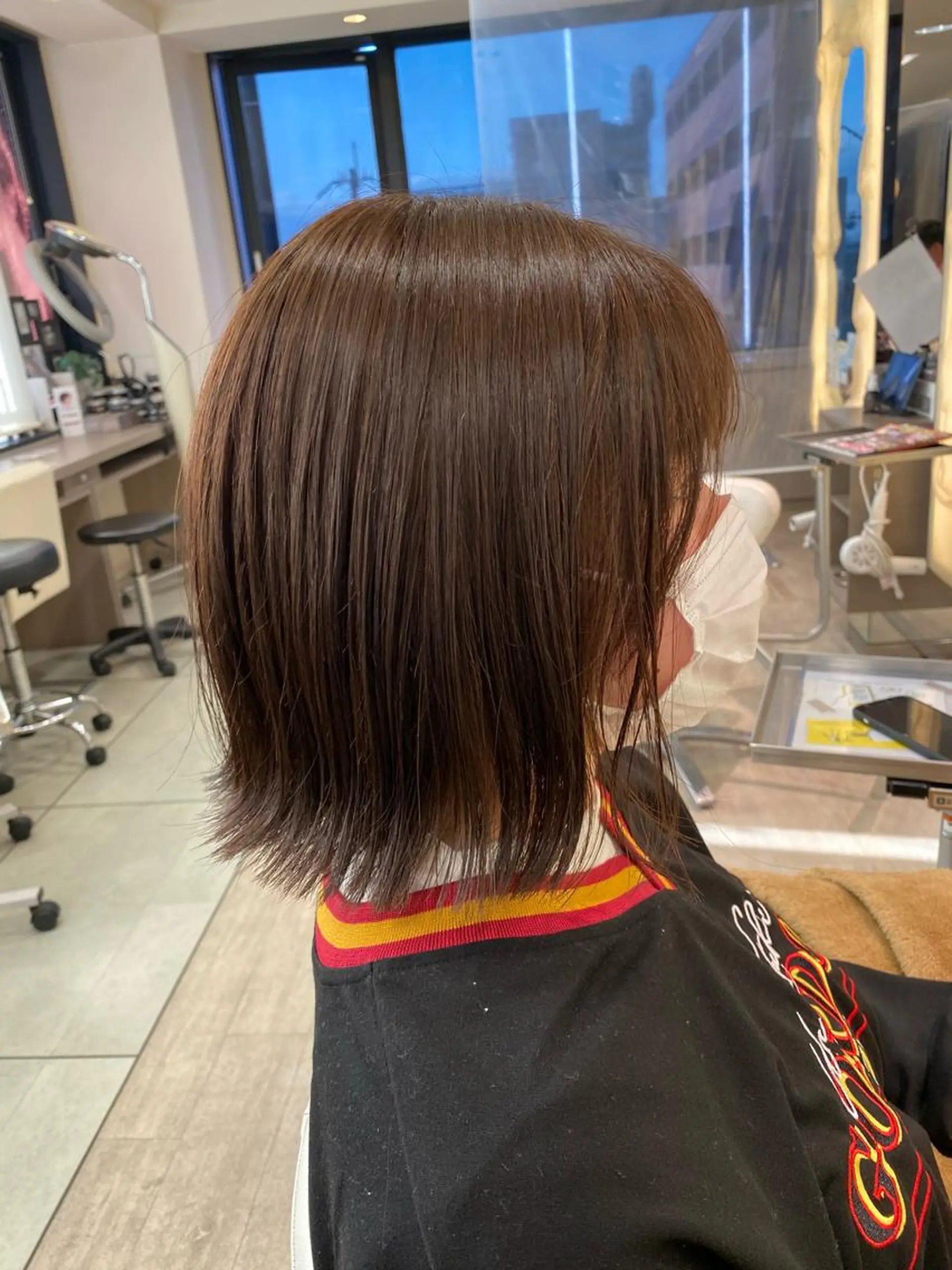 ミディアム カラー 外ハネヘア 柳澤 和也のヘアスタイル