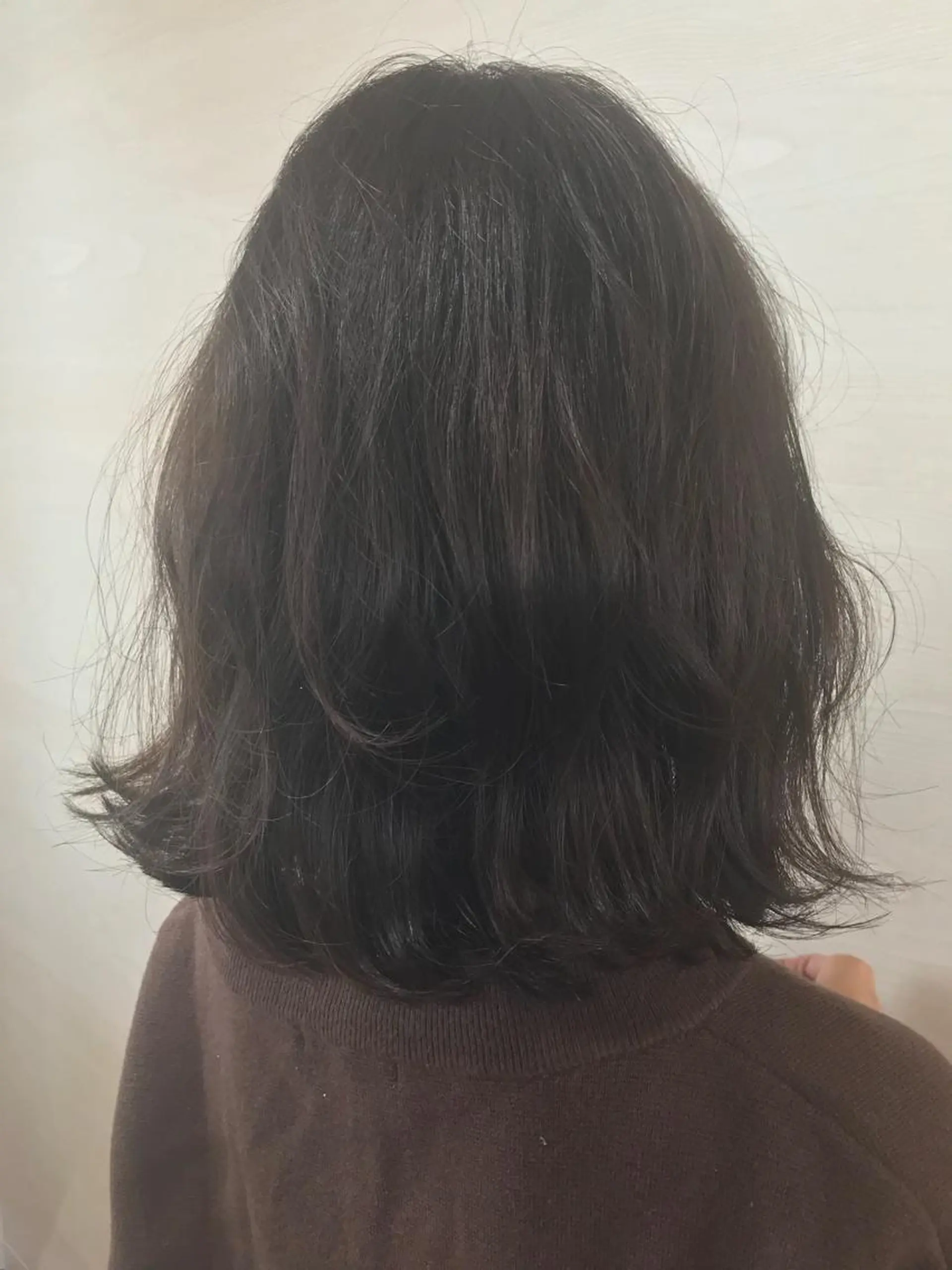 ミディアム カラー アッシュ ラベンダーカラー ラベンダーアッシュ 外ハネヘア 松本 俊樹のヘアスタイル