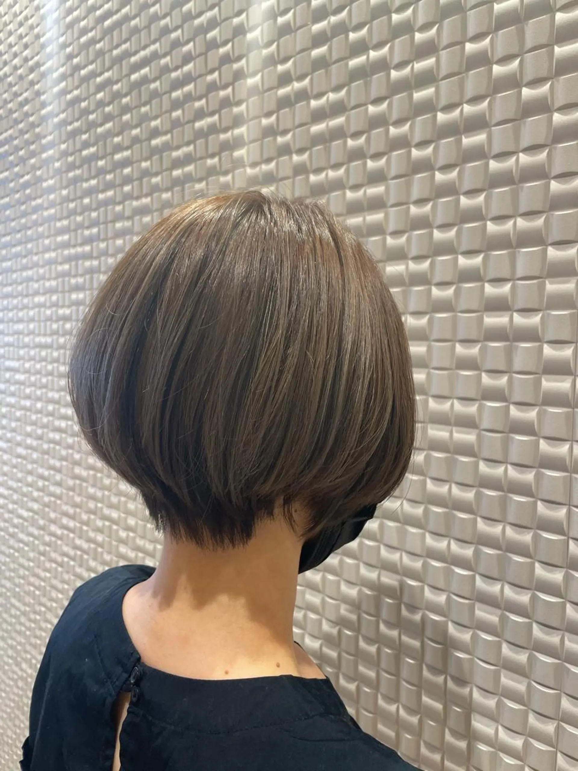 ショート カラー シャドールーツ美容師 篠原康太のヘアスタイル