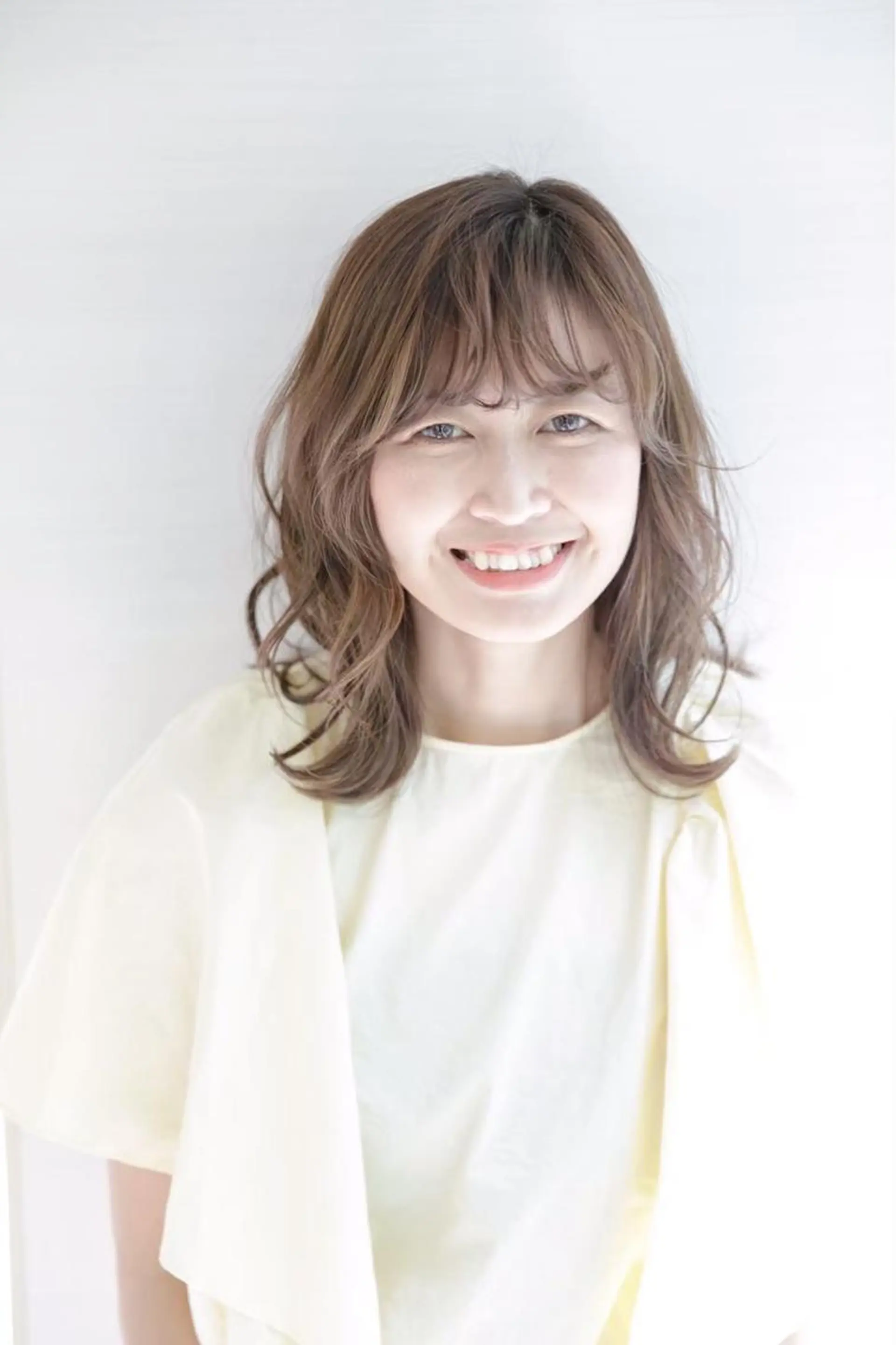 ミディアム パーマ カット 縮毛矯正 トリートメント ヘアセット 圧倒的髪質改善 ✂︎飯島悠介のヘアスタイル