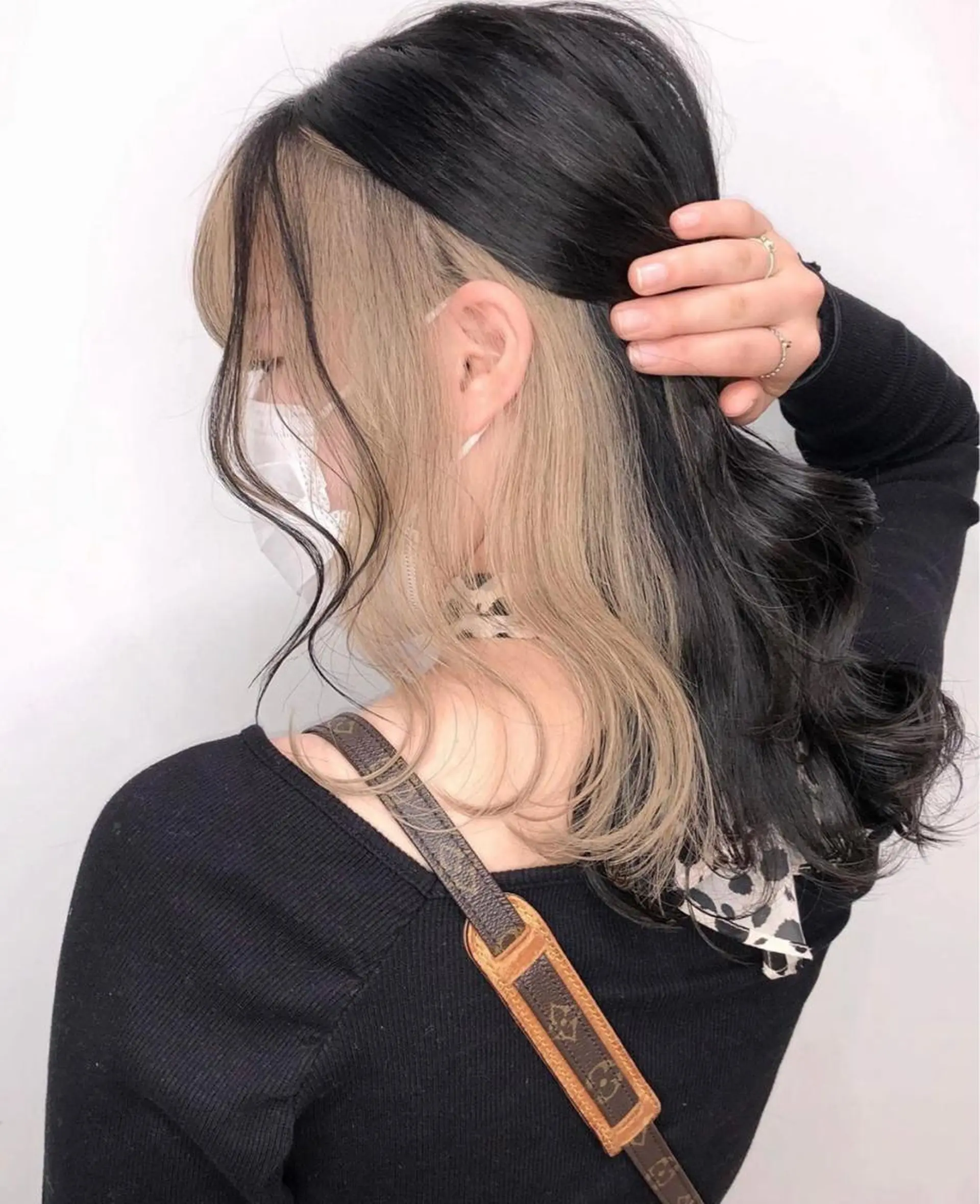 ロング naomi (夜間営業受付中★)のヘアスタイル